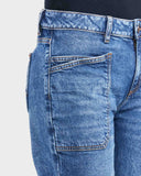 HIGH-RISE JEANS