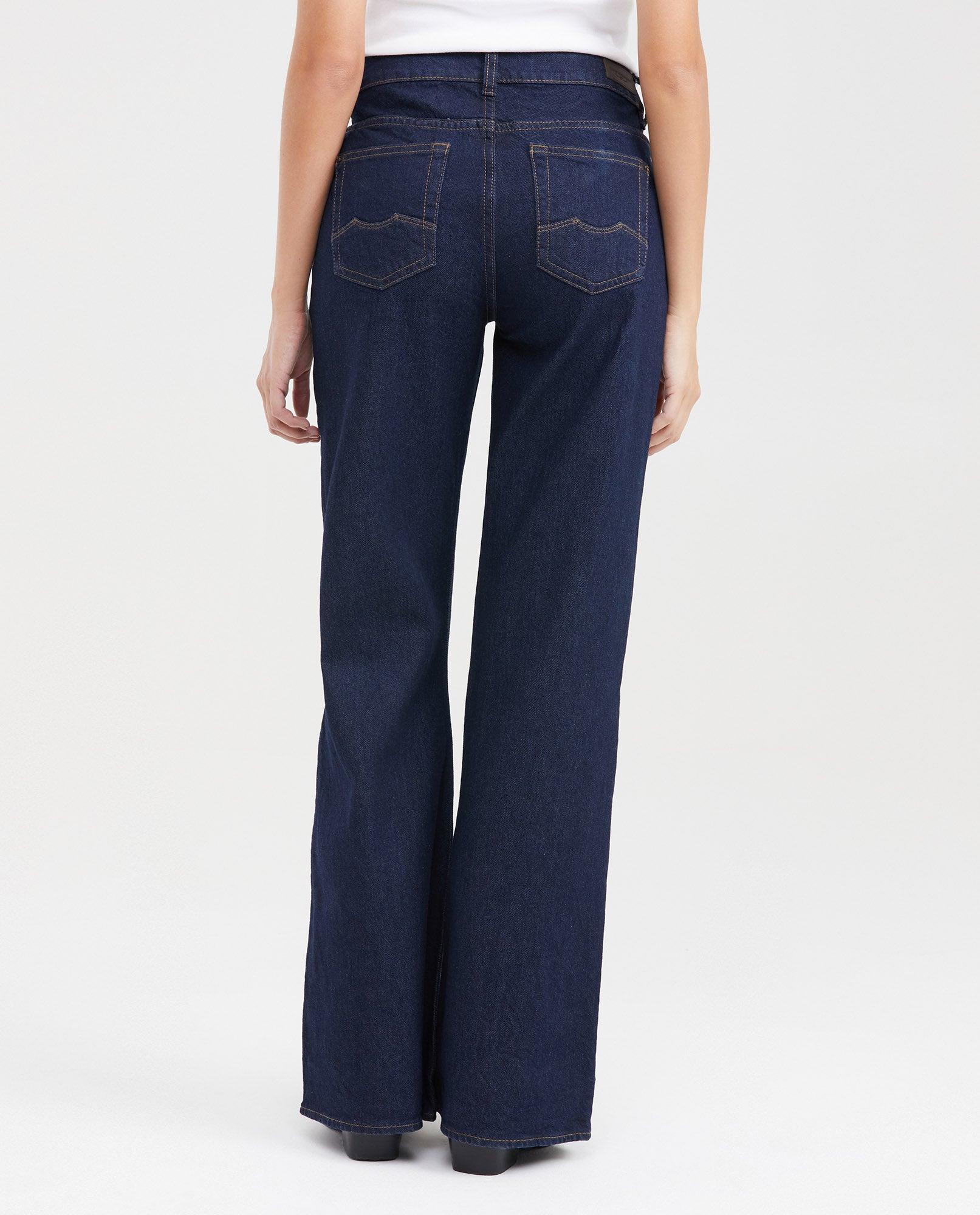 Jean High Rise Relaxed Dark Blue Bootcut for Women - Blue 431G019 - 5
