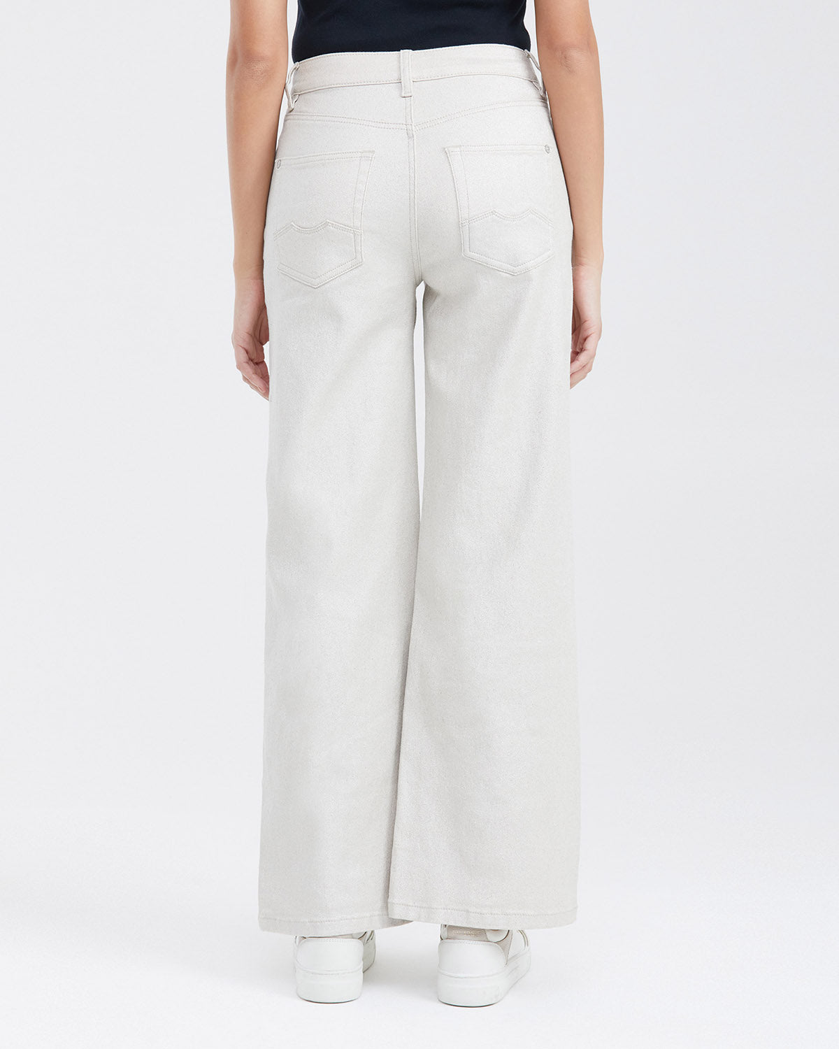 WIDE LEG JEANS IN WHITE