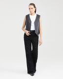 WIDE-LEG BLACK JEANS