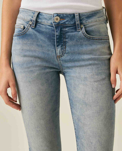 Womens Jeans Skinny Fit Low Rise Cotton Recycled Polyester Elastane Light Wash Front Distressing - Blue 63_431H002_AZU154020_5