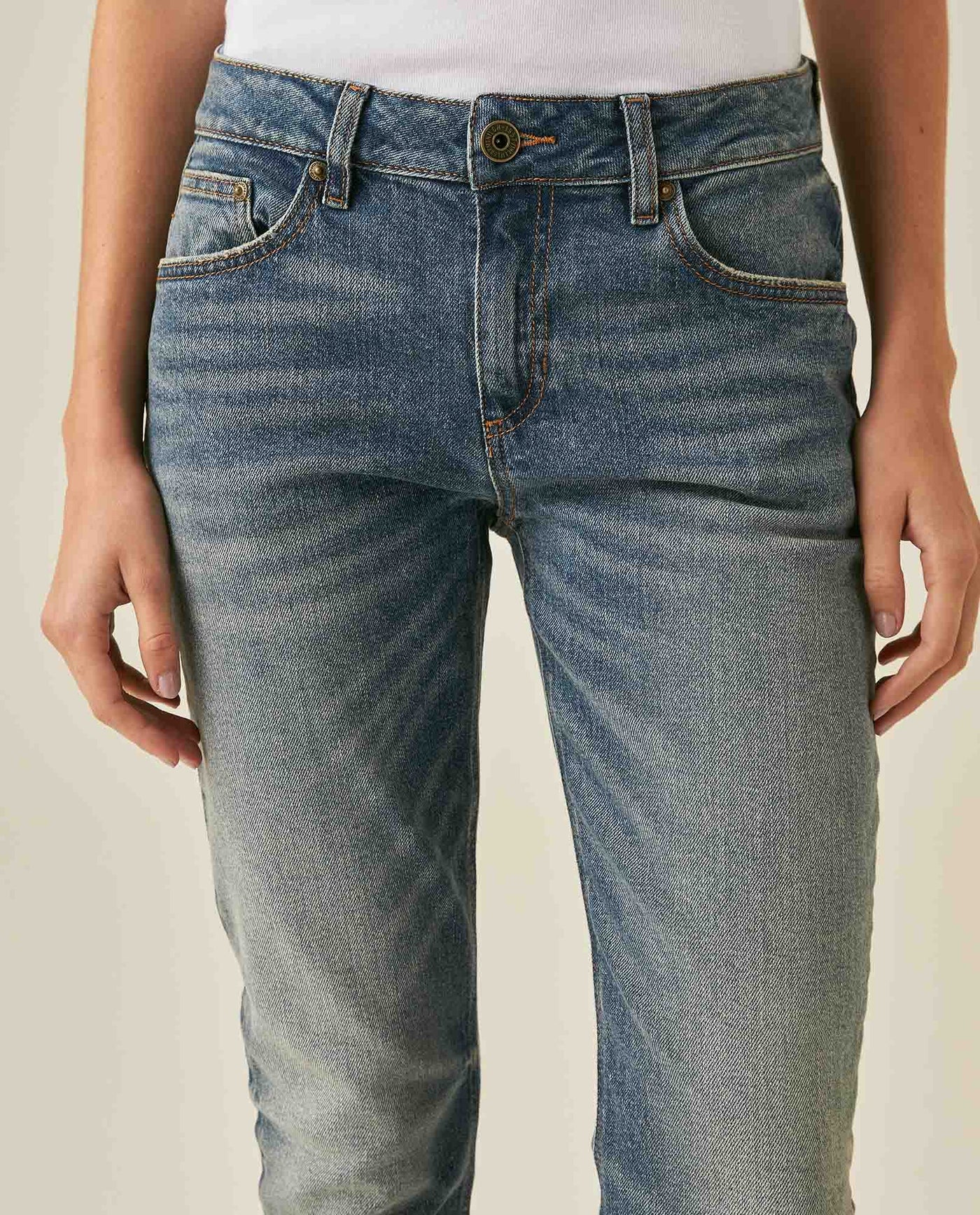 Womens Jeans Skinny Fit High Rise Cotton Comfort Medium Wash Heavy Vintage Distressing - Blue 63_431H008_AZU184140_5