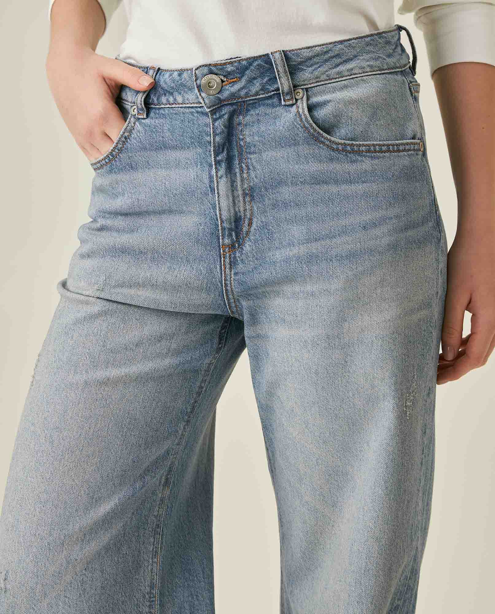 Womens Jeans Wide Leg Relaxed High Rise Cotton–Tencel Blend Light Wash Powdered Effect Notable Distressing - Blue 63_431H027_AZU154020_5