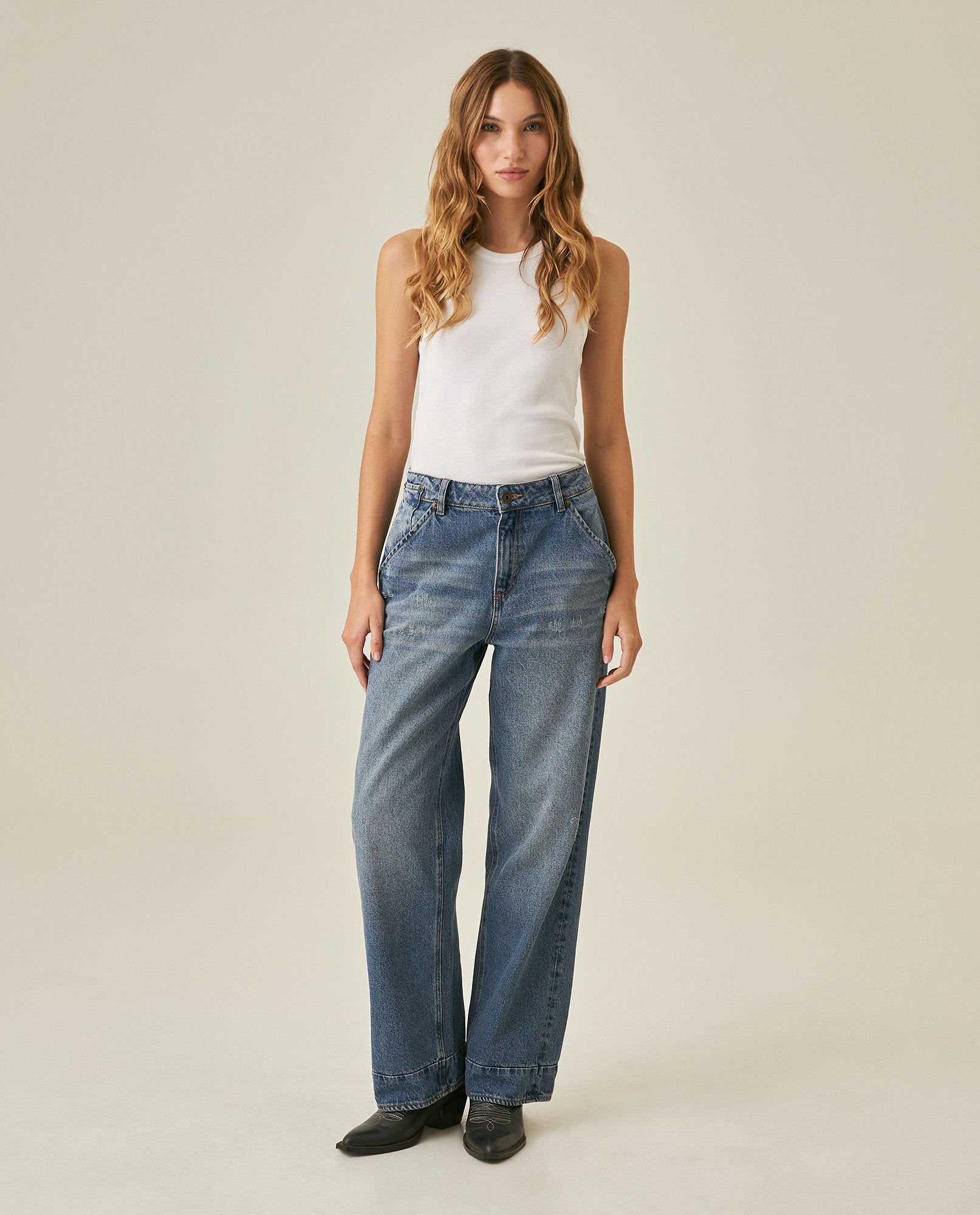 Womens Jeans Straight Wide Fit Wide Hem Super High Rise Cotton Comfort Medium Wash Destroyer Effect Diagonal Pockets - Blue 63_431H028_AZU184140_4