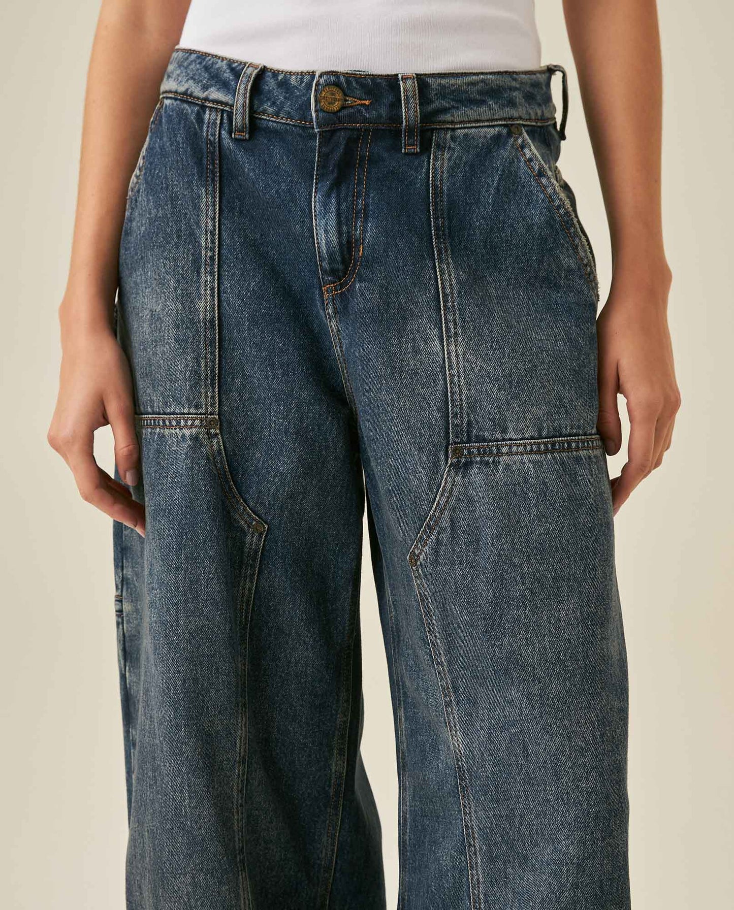 Womens Heritage Jeans Wide Leg Relaxed Mid Rise Cotton–Lyocell Carpenter Heritage Medium Wash Patch Details - Blue 63_431H450_AZU184140_5