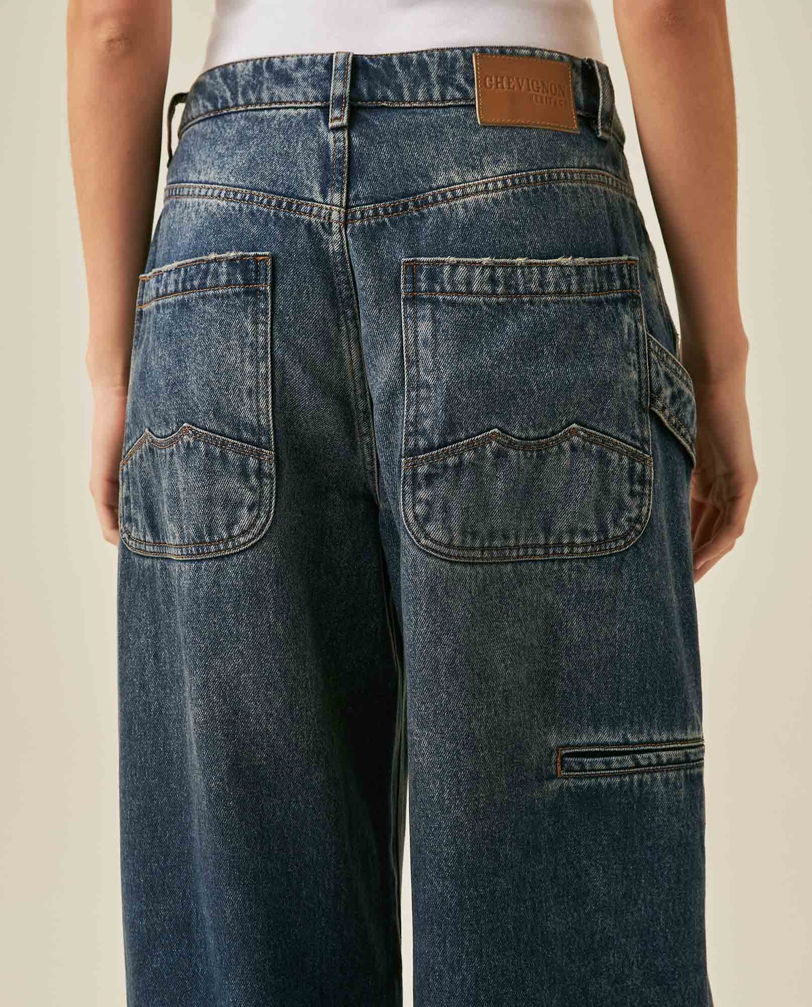 Womens Heritage Jeans Wide Leg Relaxed Mid Rise Cotton–Lyocell Carpenter Heritage Medium Wash Patch Details - Blue 63_431H450_AZU184140_7