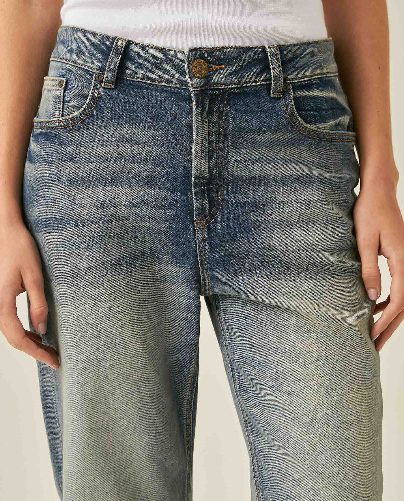 Womens Heritage Jeans Boy Fit Bootcut Mid Rise Cotton Blend Medium Wash Distressing Powdered Whiskering - Blue 63_431H452_AZU154020_5