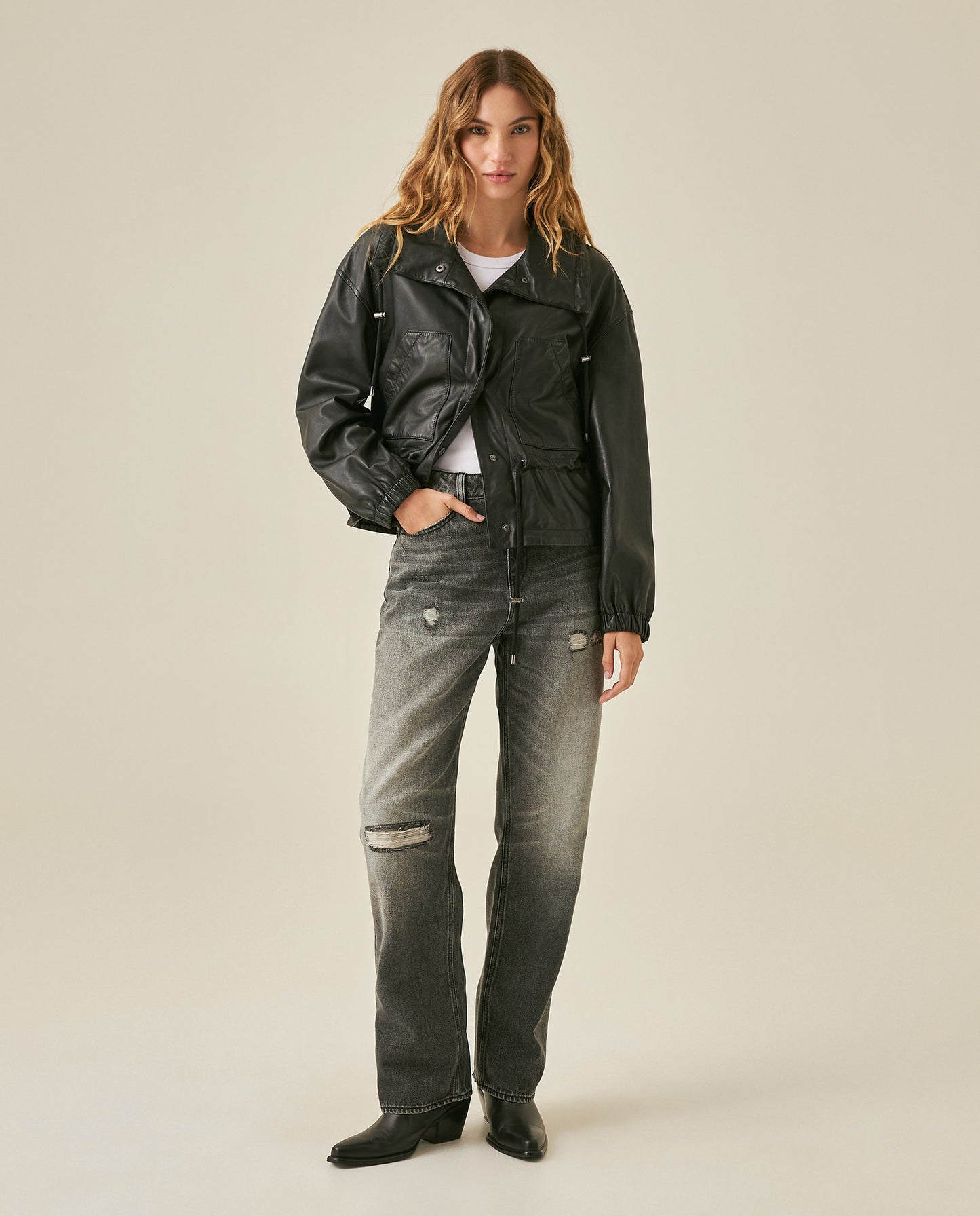 Womens Heritage Jeans Straight Relaxed Fit Super High Rise Lyocell–Cotton Blend Gray Wash Rips Premium Drape - Gray 63_431H453_GRI145002_4