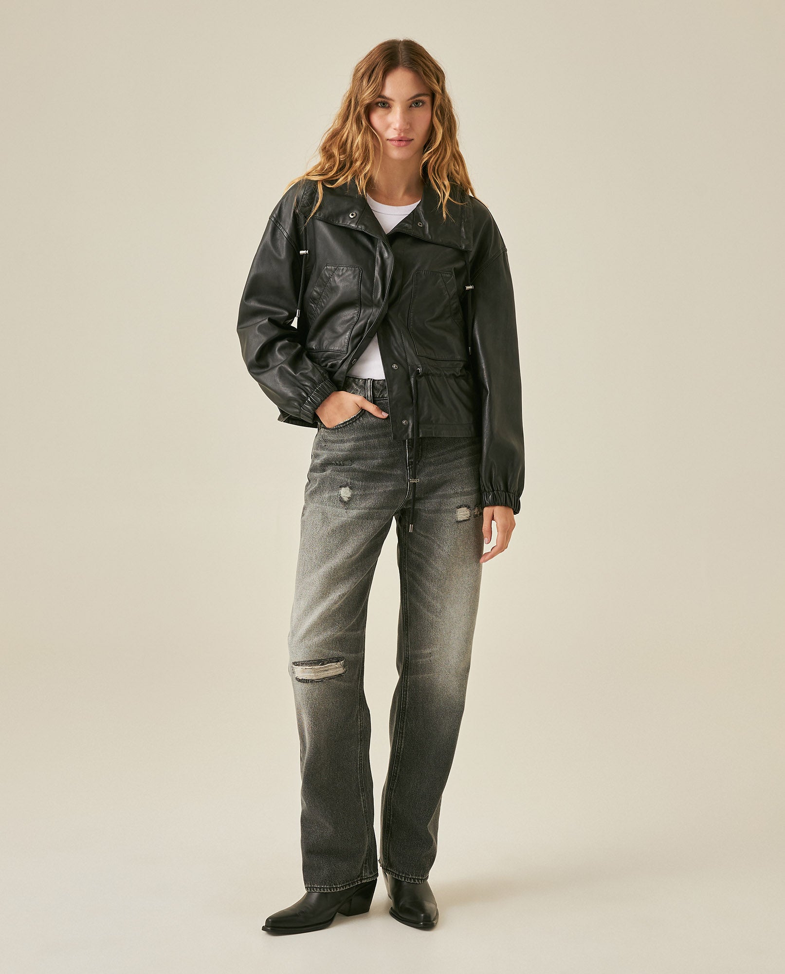 Womens Heritage Jeans Straight Relaxed Fit Super High Rise Lyocell–Cotton Blend Gray Wash Rips Premium Drape - Gray 63_431H453_GRI145002_4