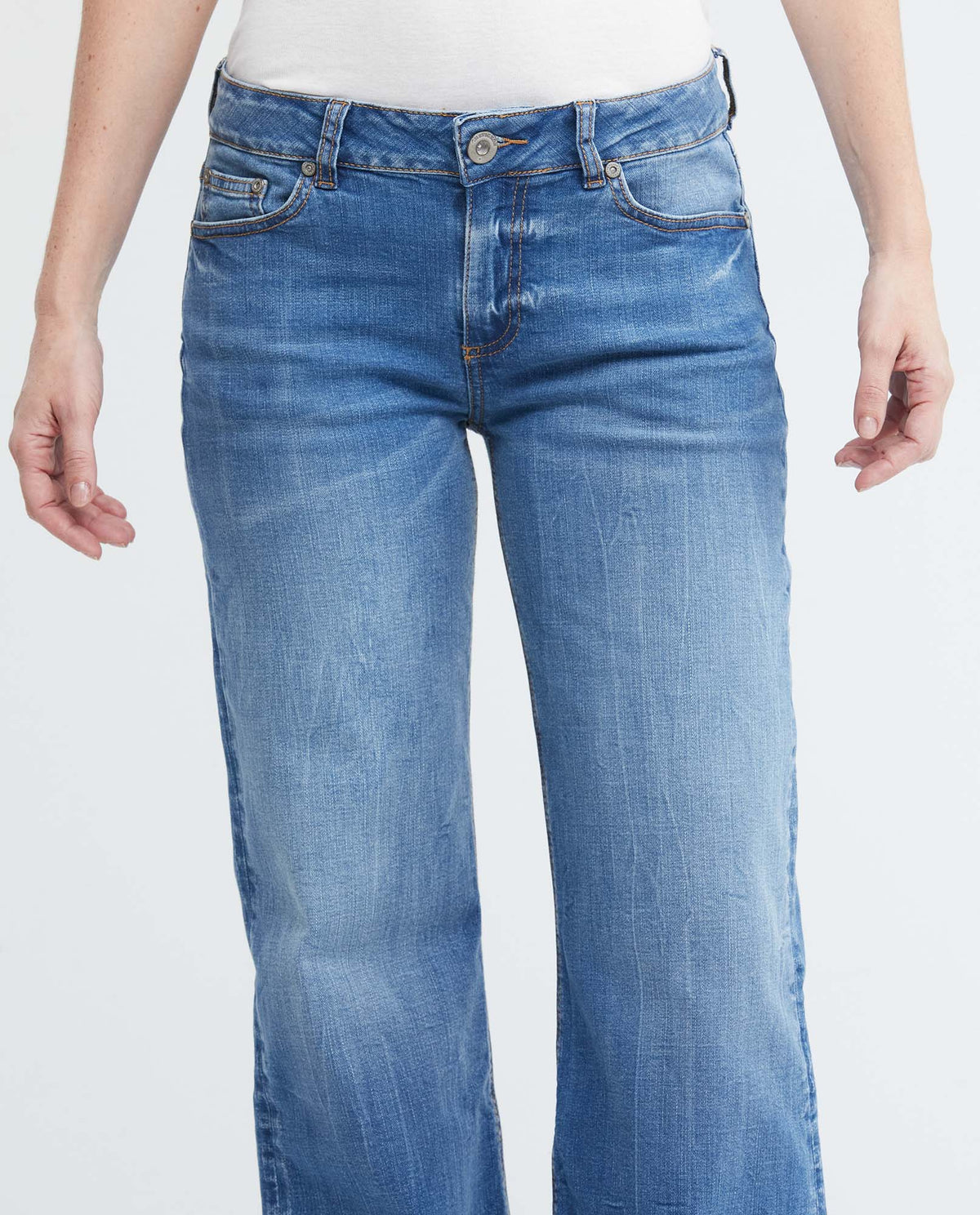 Women´s Straight Fit Jean - Blue 63_432E001_AZU194052_4