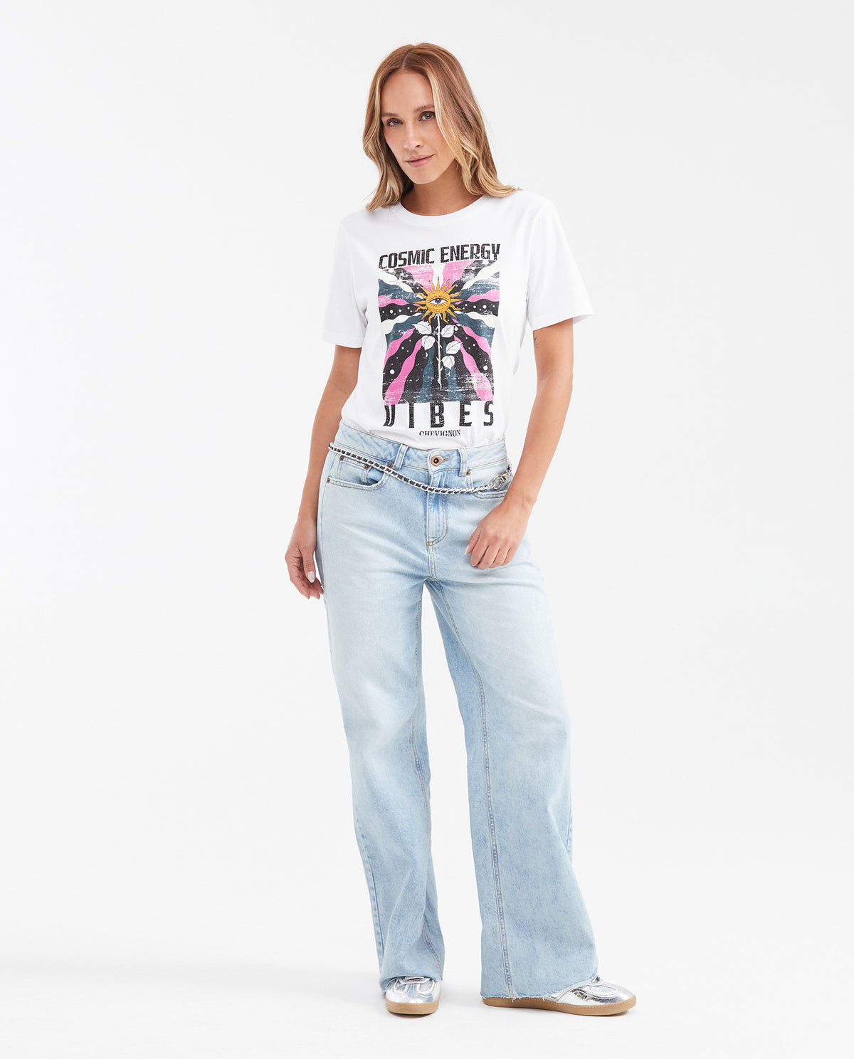 Women's Wide Leg Super High Rise Relaxed Jeans in Light Wash with Lyocell - 2