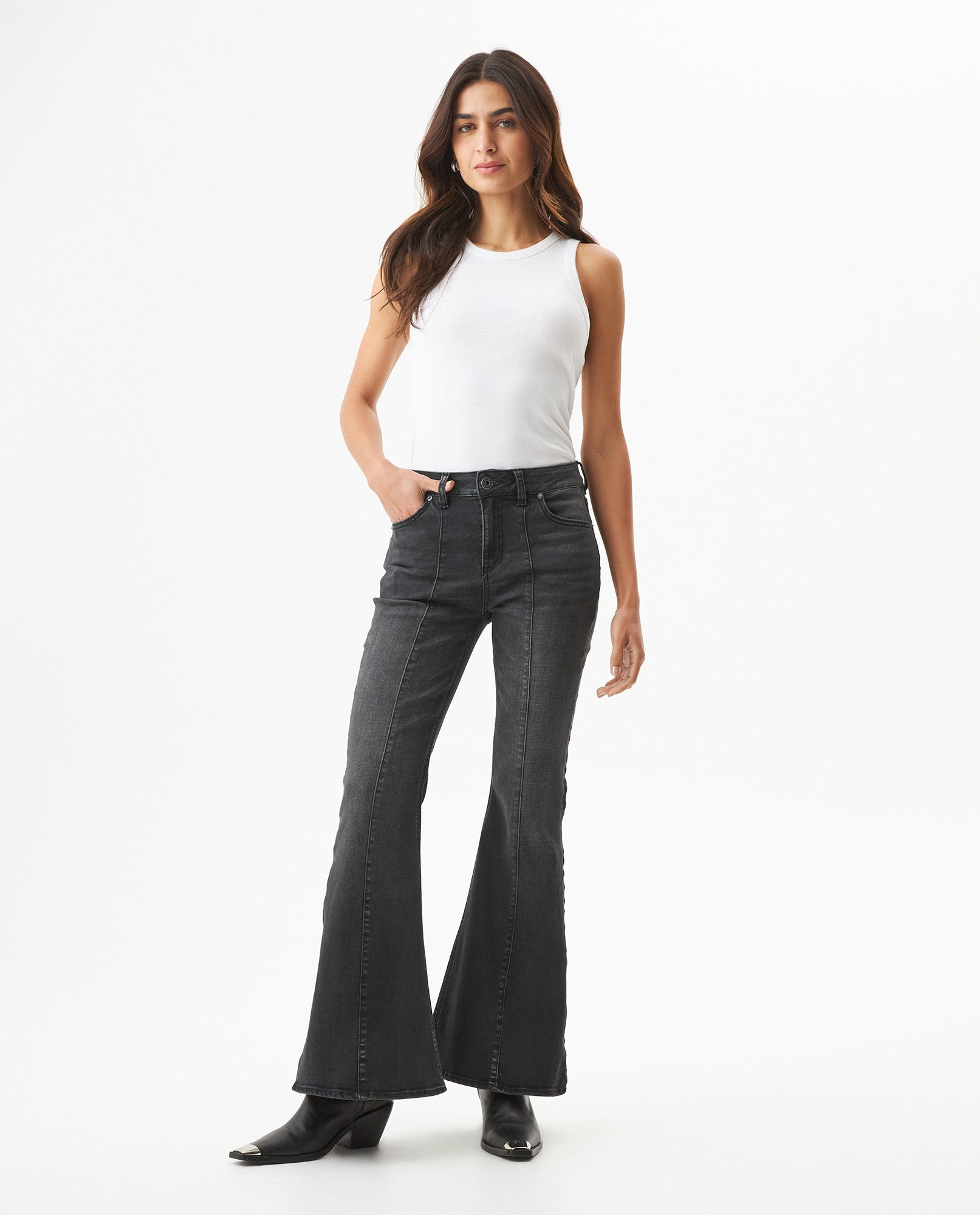 Women's Jeans, High Rise - Black Wash 439G012 - 1