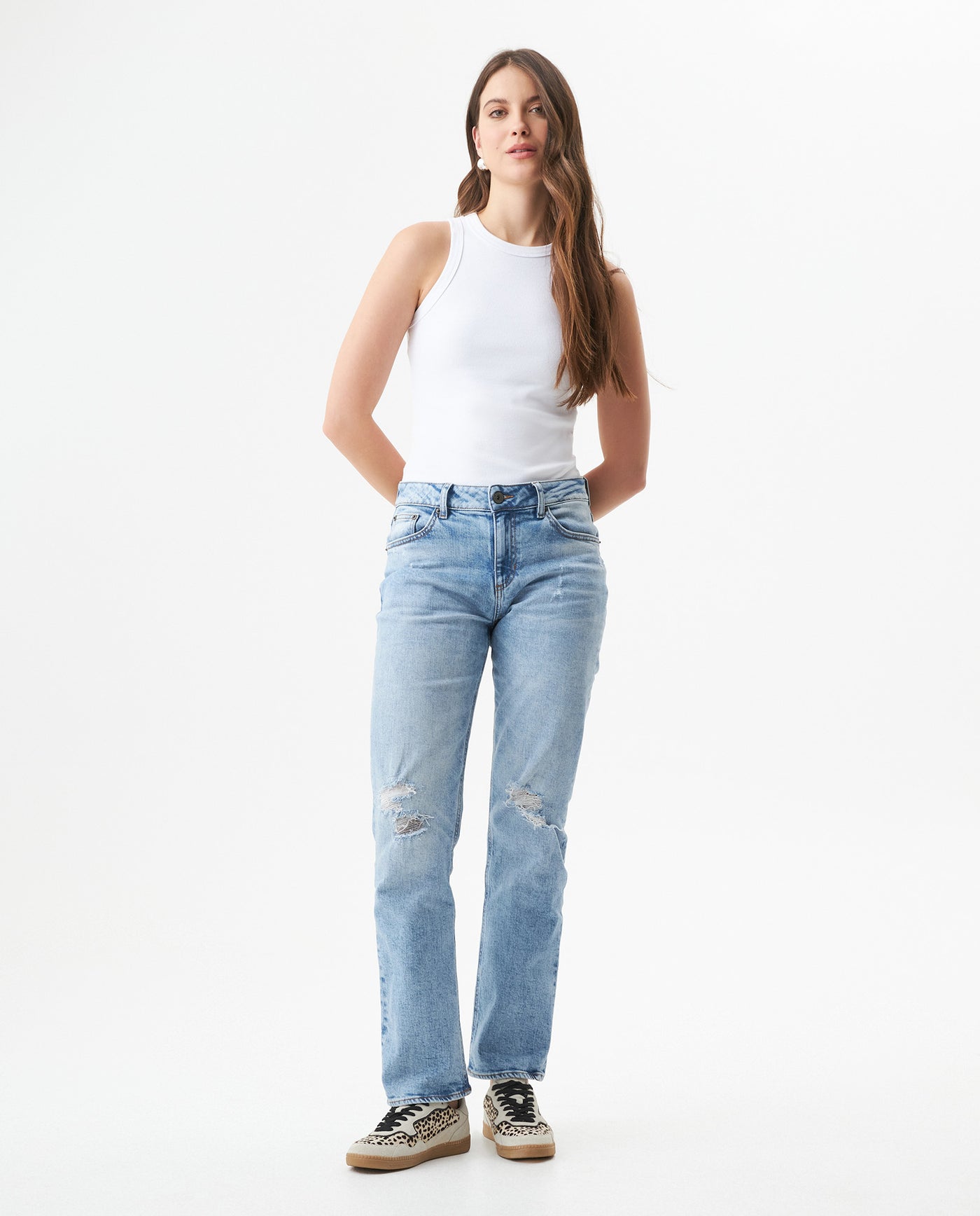 Women's Cosmo High Rise Light Wash Jeans in Cotton Stretch Blend, Navigate 439G013 - 3