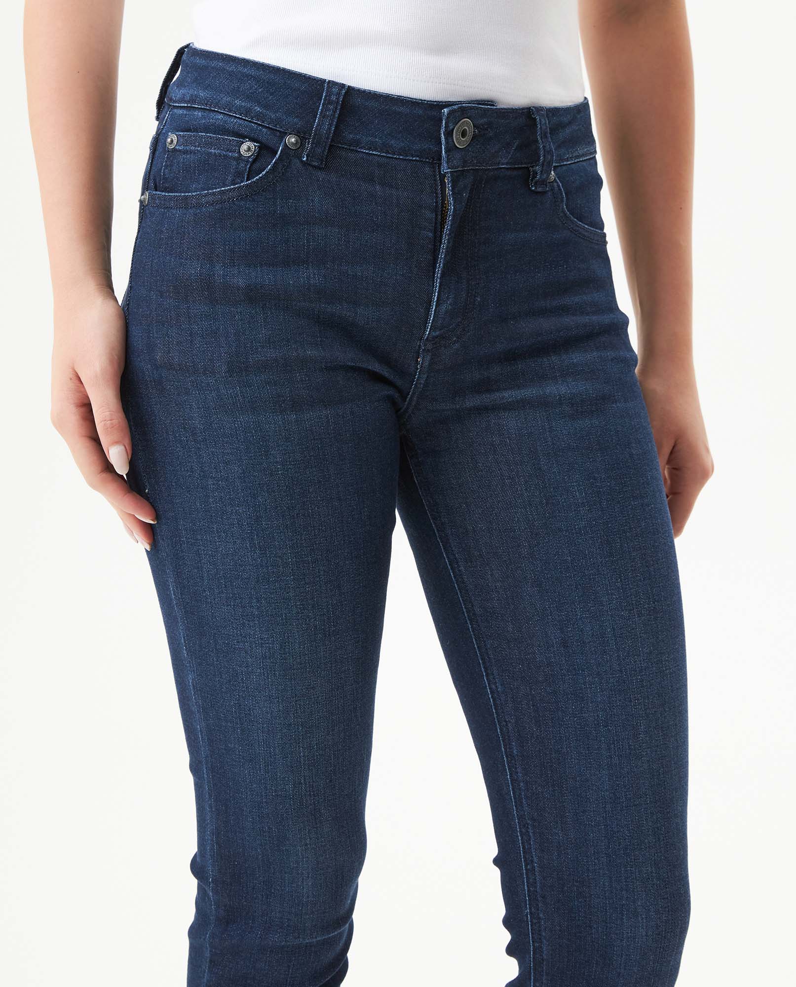 Women's Cosmo High Rise Dark Wash Jeans in Tencel-Coolmax Blend, Berth 439G018 - 4
