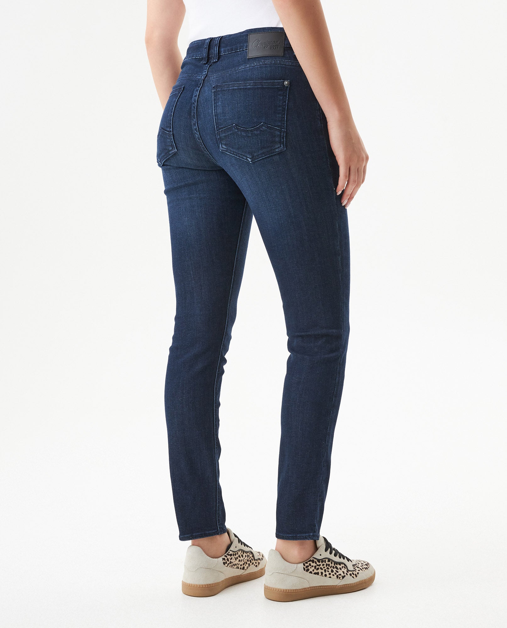 Women's Cosmo High Rise Dark Wash Jeans in Tencel-Coolmax Blend, Berth 439G018 - 5