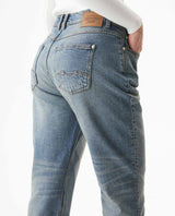 Women's Boy Fit Medium Rise Light Wash Jeans in Cotton-Tencel Blend, Nautical 439G028 - 6