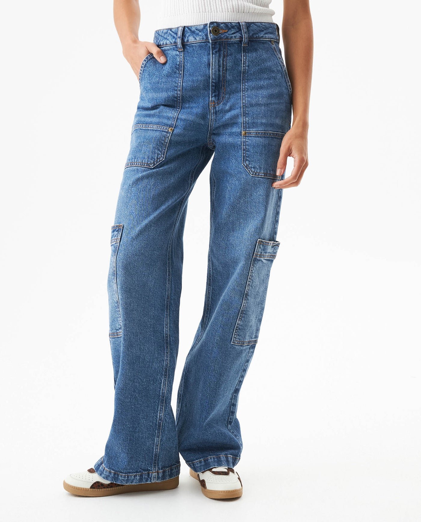 Women's Morrison Straight Fit High Rise Dark Wash Jeans in Cotton-Tencel Blend, Plaza 439G032 - 1