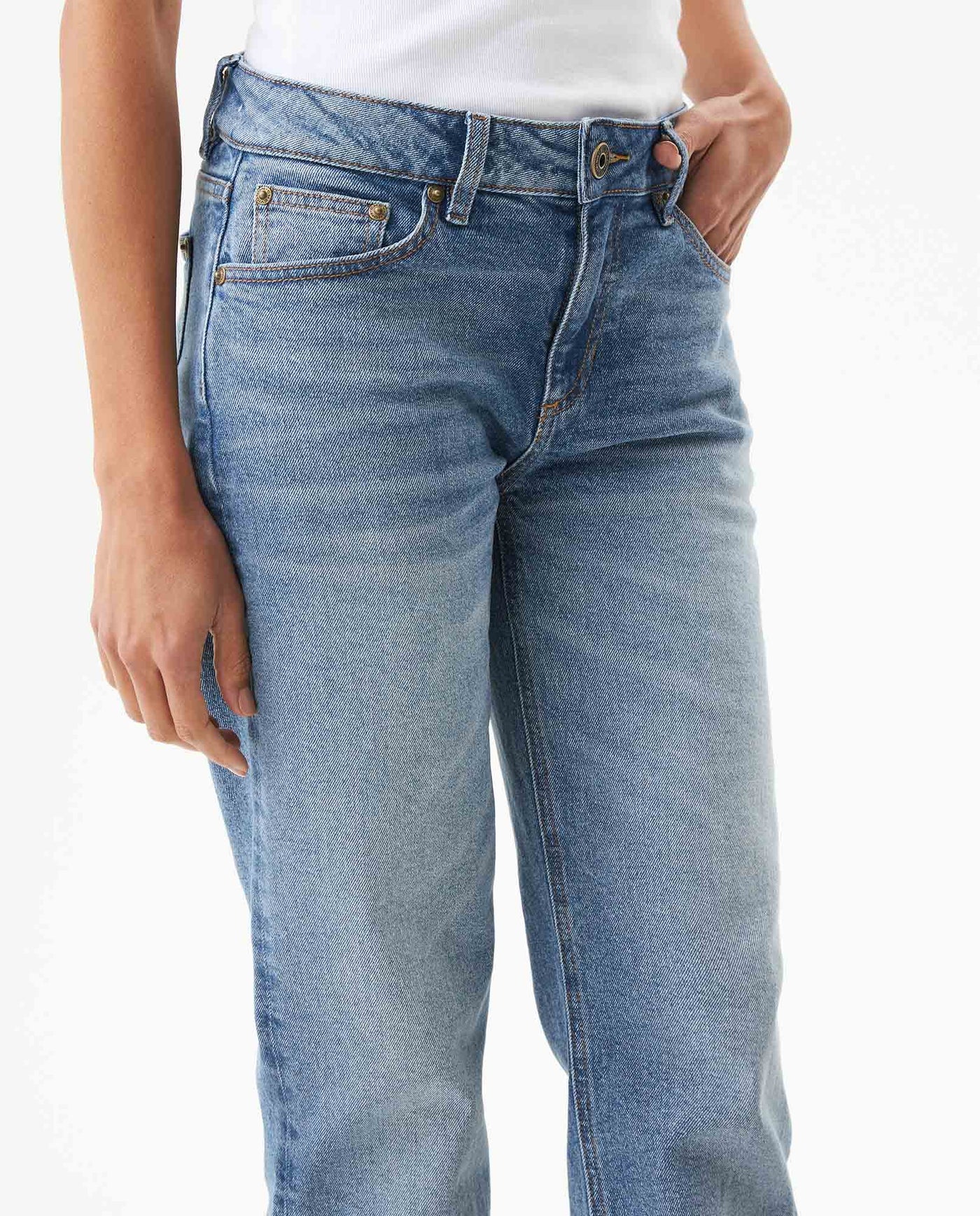 Jean Cosmo High Rise for Women - Blue 439G044 - 4