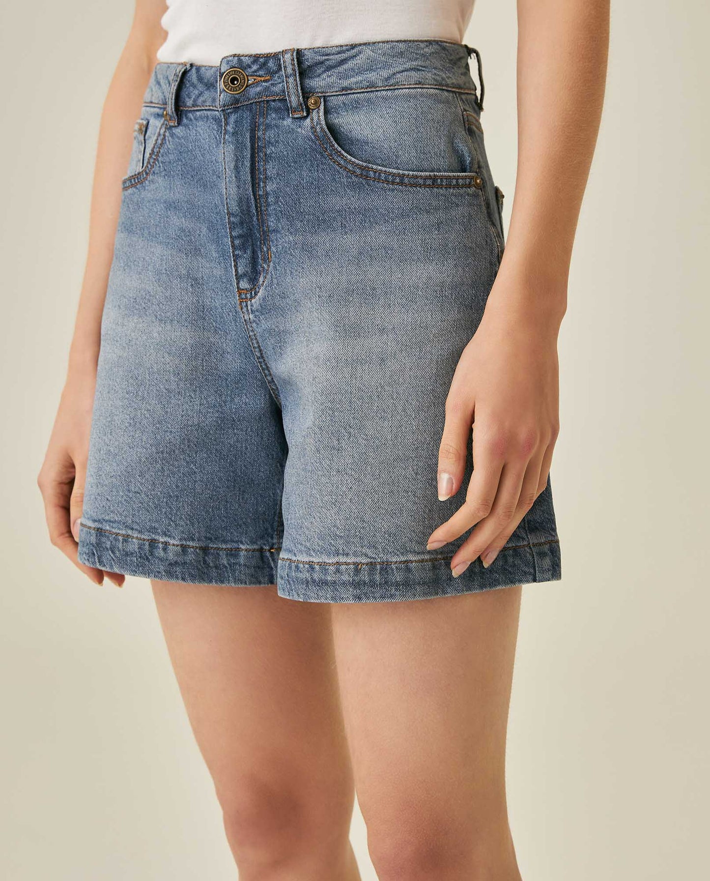 Womens Shorts High Rise Cotton–Tencel Blend Medium Wash Subtle Front Distressing Watch Pocket - Blue 63_451H001_AZU184140_5