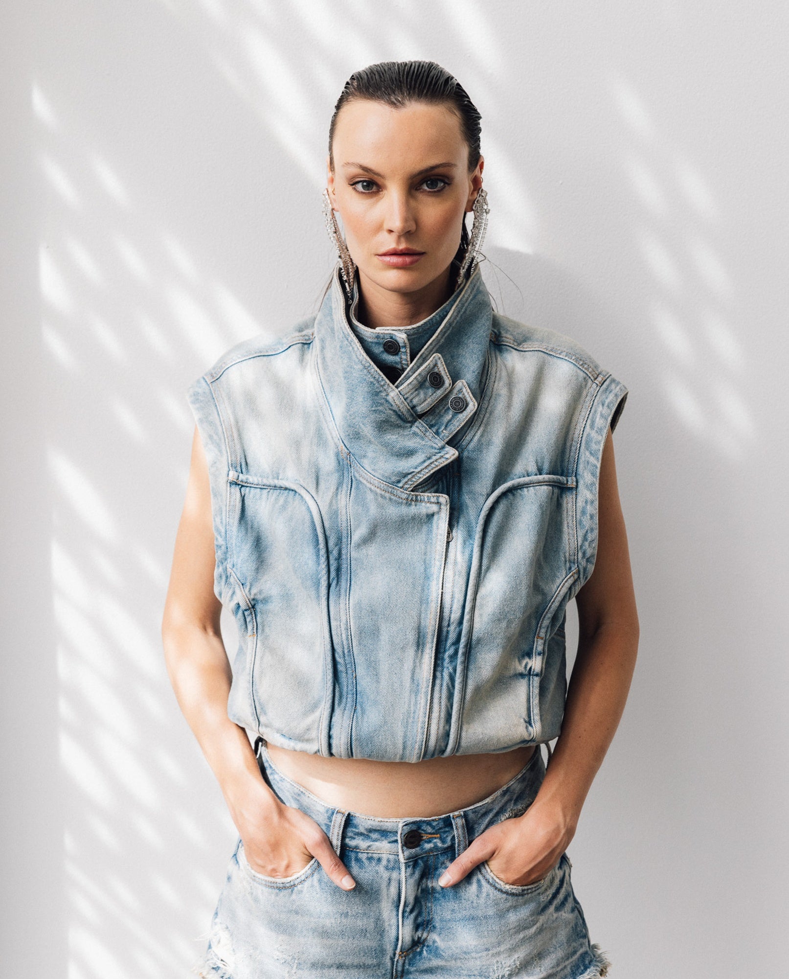 Womens Cropped Denim Vest - Special Collection - Blue 63_462H200_AZU194052_0