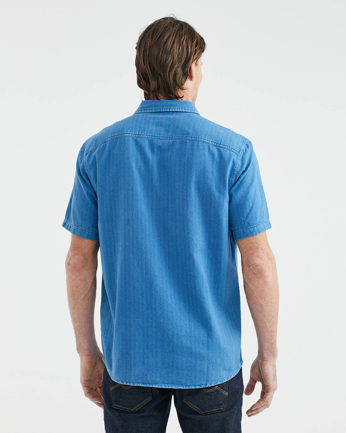 CLASSIC FIT DENIM SHORT-SLEEVE IN BLUE