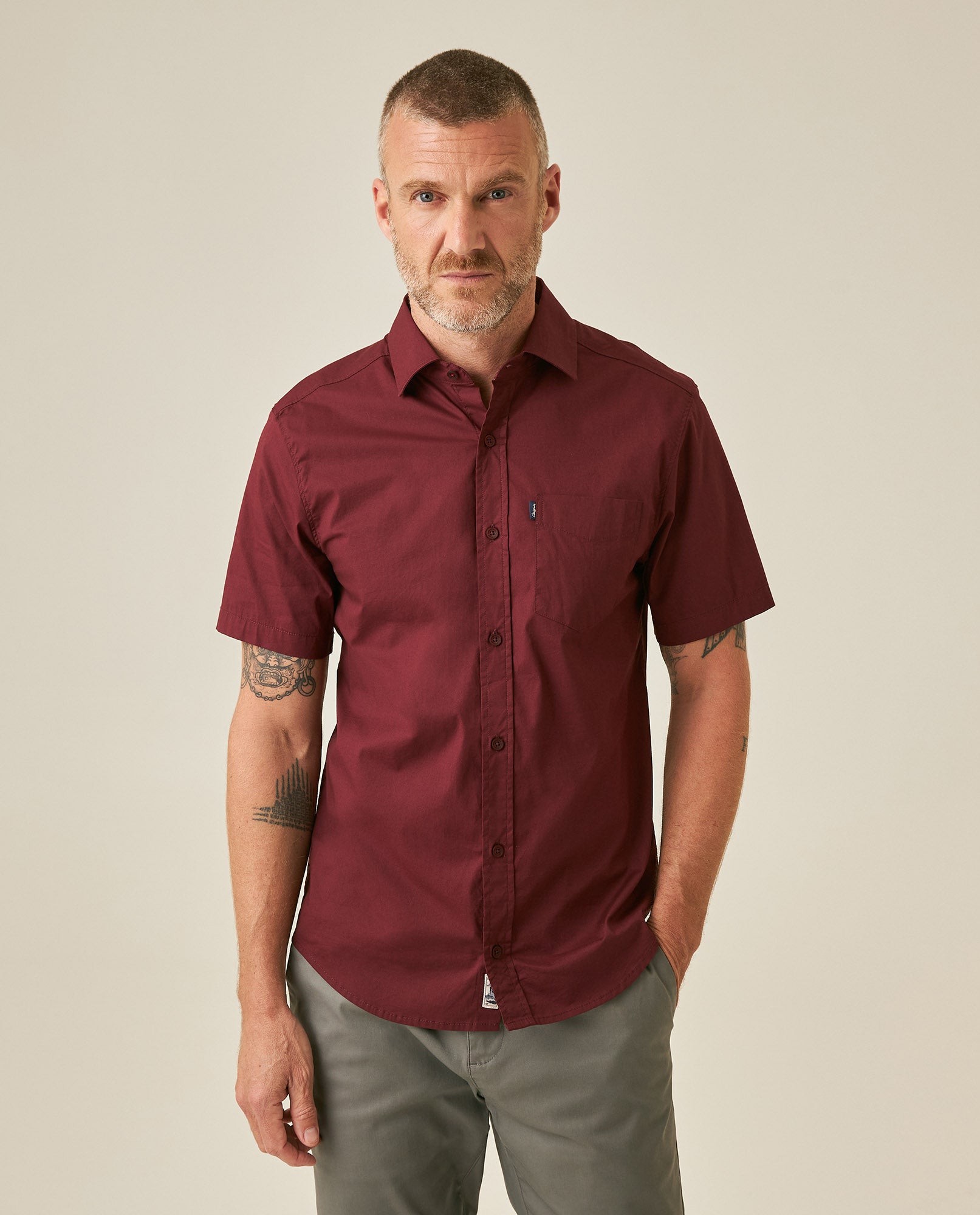 Mens Shirt Short Sleeve Slim Fit Spread Collar Poplin Cotton Lycra Woven Pocket Label - Red 63_611H001_ROJ191528_0
