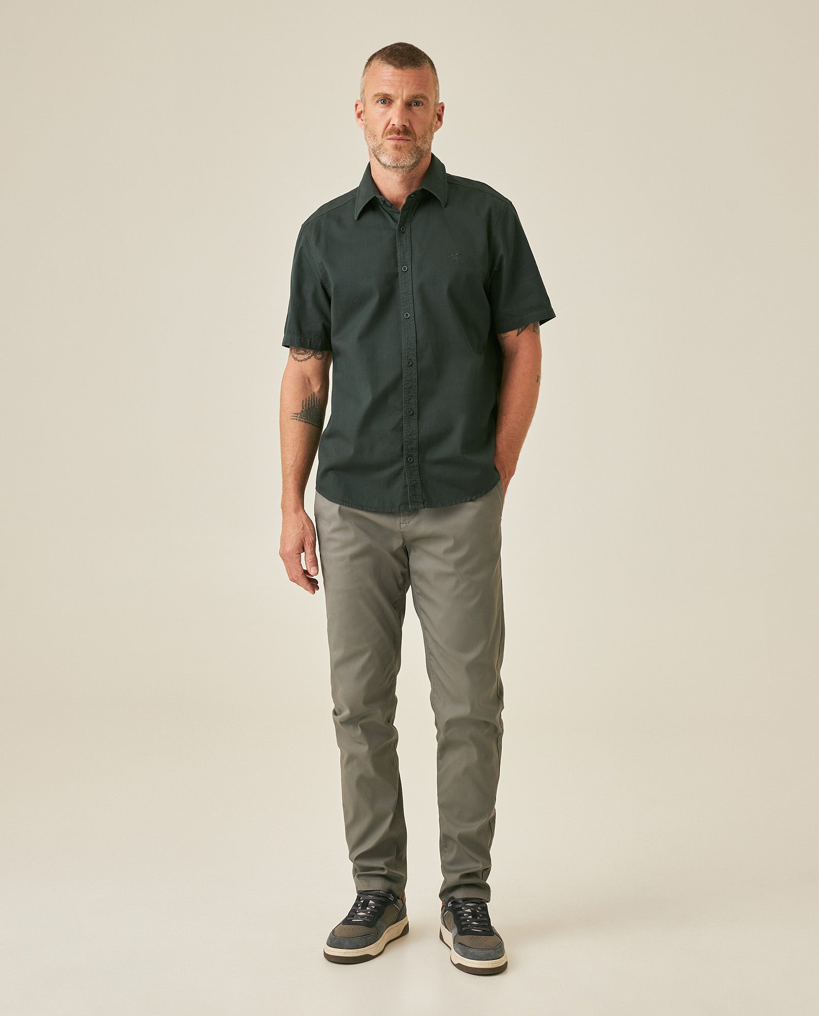 Mens Shirt Short Sleeve Slim Fit Twill Cotton Tone on Tone Duck Embroidery Marked Buttons - Green 63_611H002_VER195350_4