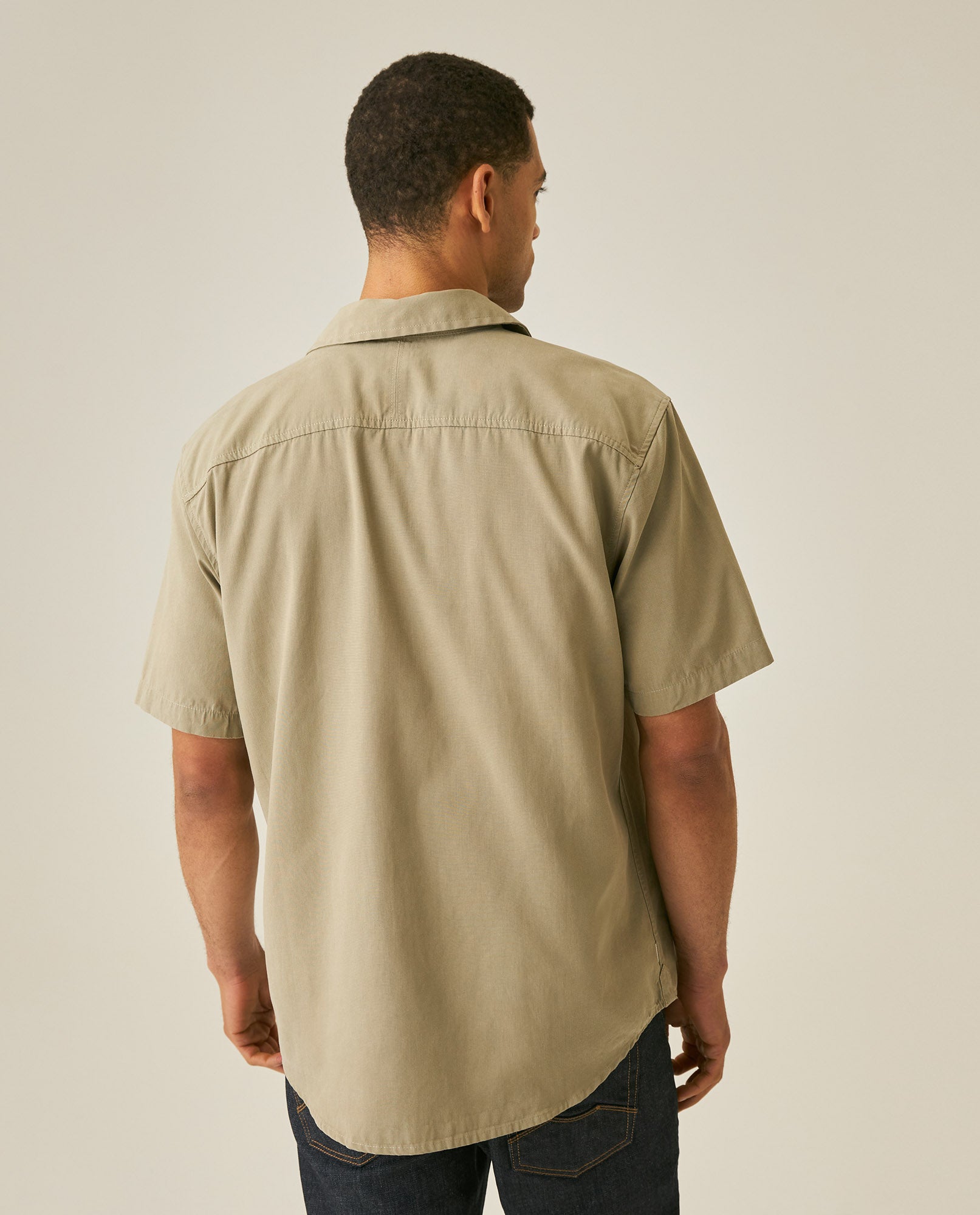 Mens Shirt Short Sleeve Classic Fit Lyocell Cotton Subtle Texture Patch Pockets Flaps Mini Lapel Collar - Green 63_611H034_VER170619_6