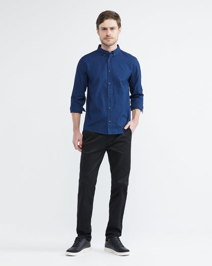 SLIM FIT COTTON INDIGO SQUARED SHIRT IN BLUE