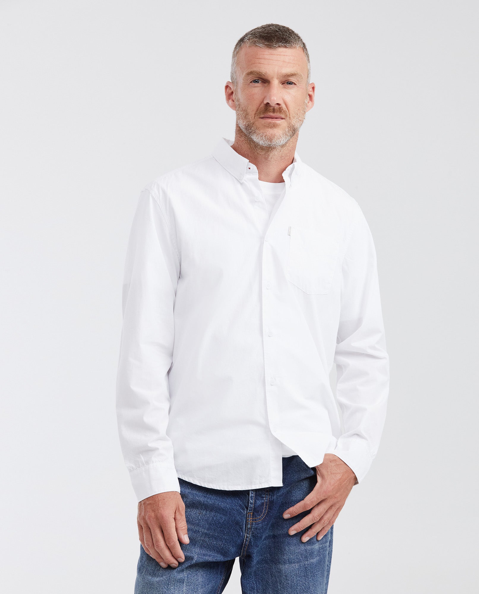Men's Classic Fit Moisture-Wicking Cotton Button-Down Shirt - 1