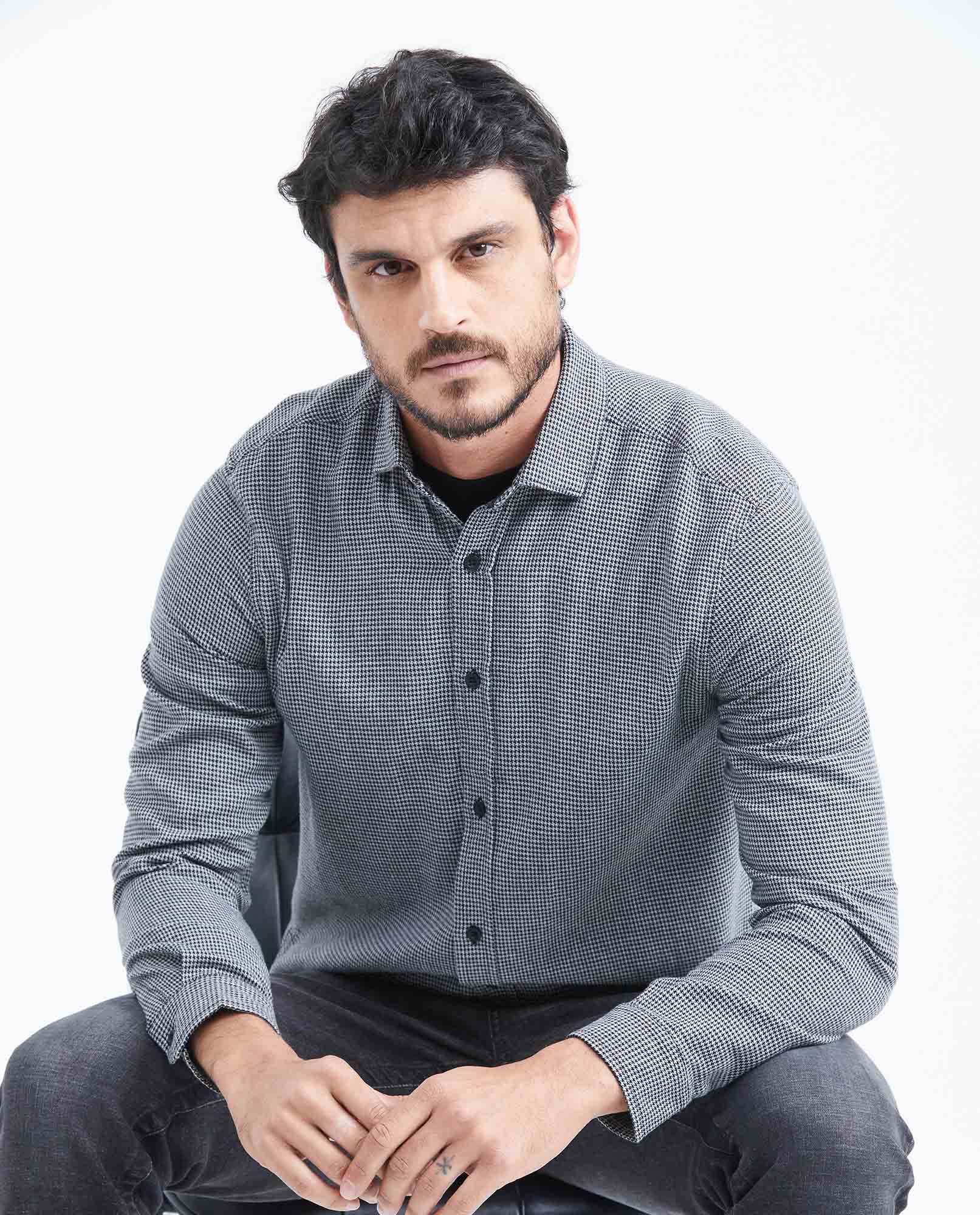 Men's Short Sleeve Classic Fit Shirt with Mini Print - Black 619F038 - 2
