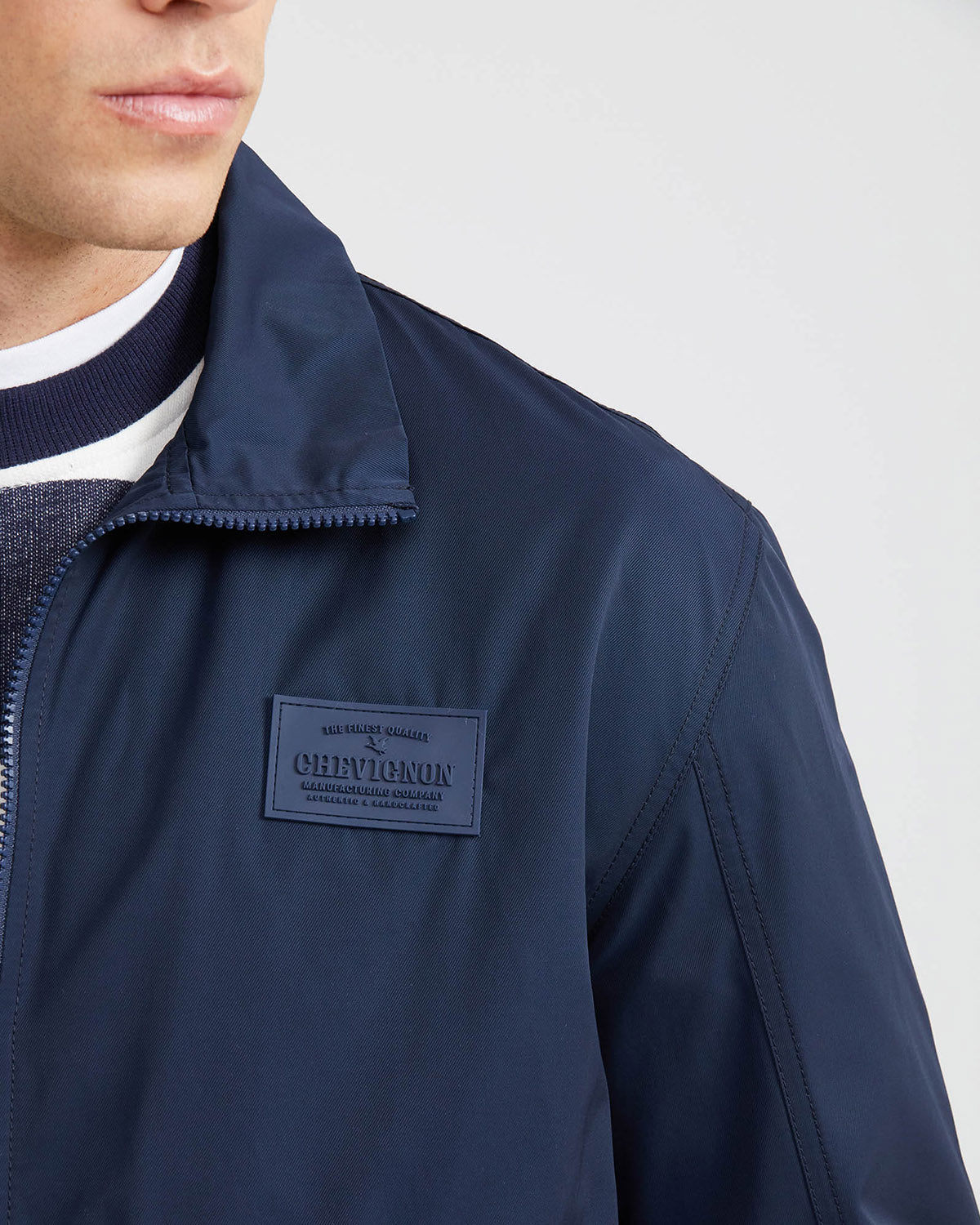 HIGH NECK JACKET IN BLUE