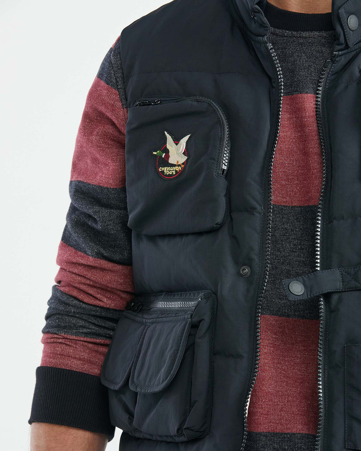 COMBAT TOGS QUILTED VEST IN BLACK