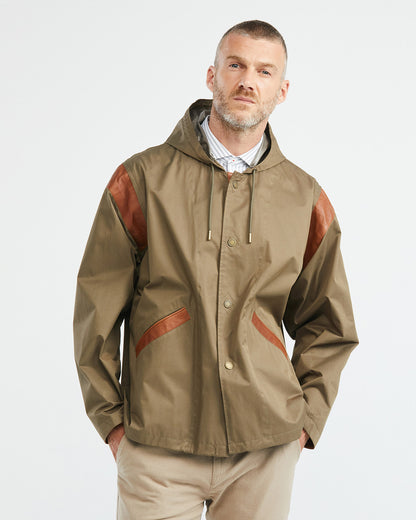 WATER RESISTANT HOODED PARKA IN GREEN