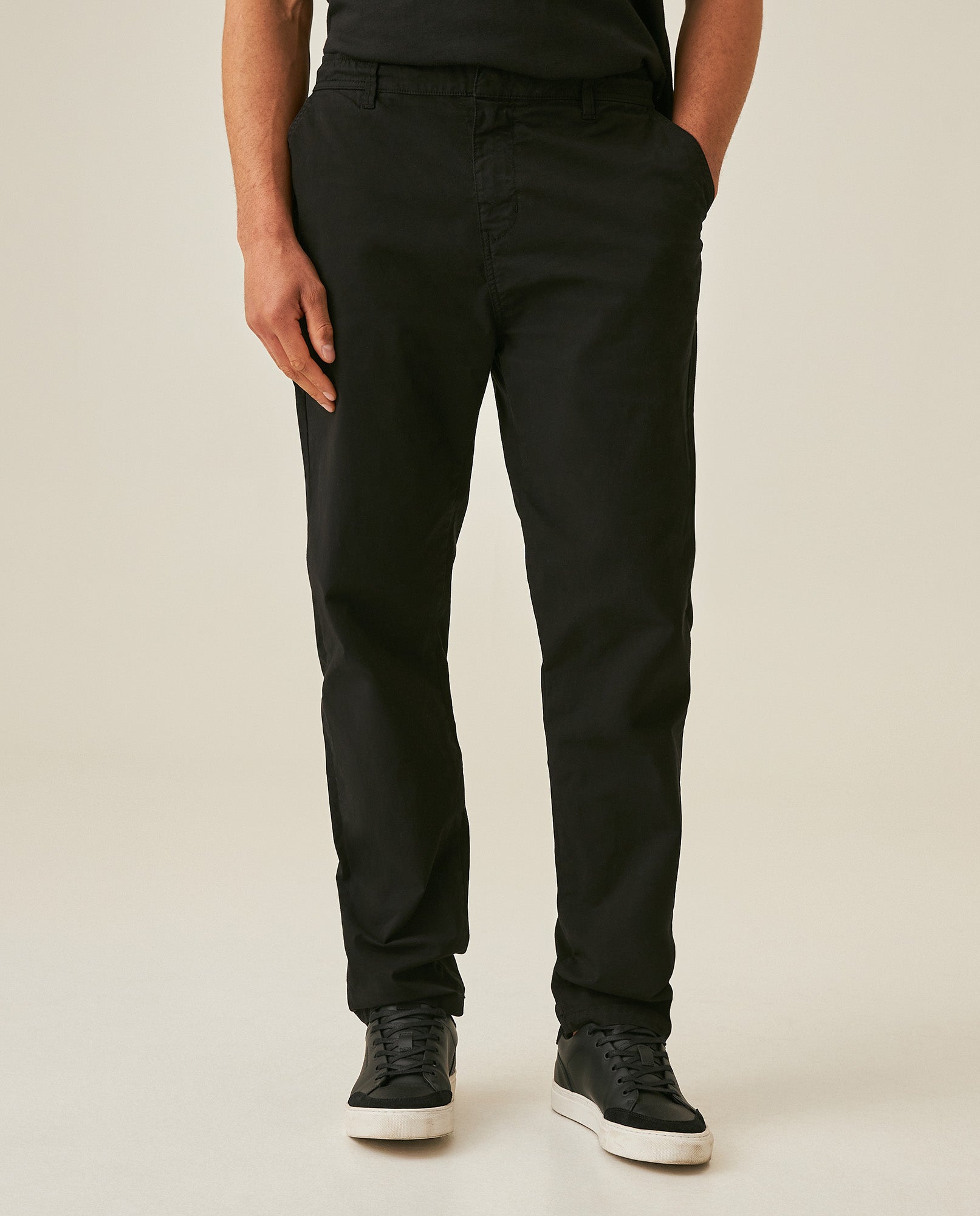 Mens Jogger Pants Mid Rise Cotton Elastane Papery Finish Cool Touch Elastic Waist Drawstring Hidden Snap - Black 63_631H001_NEG194007_0