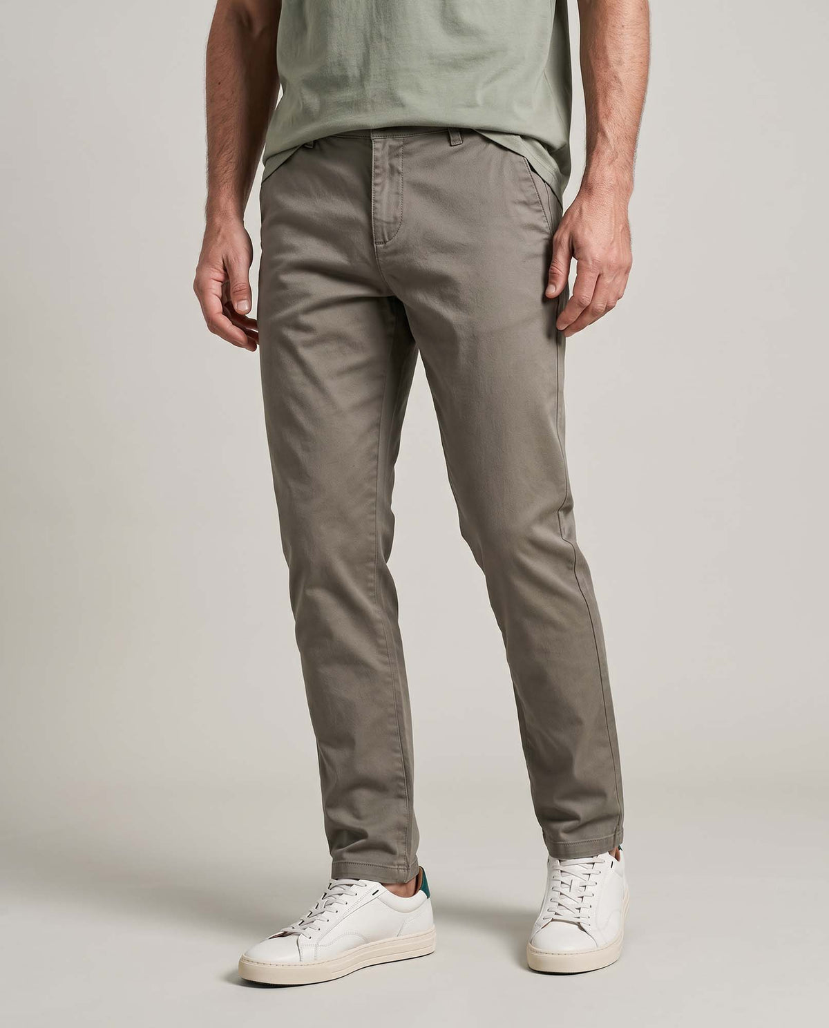Men´s Tapered Chino Pants - Green 63_635H103_VER190622_4