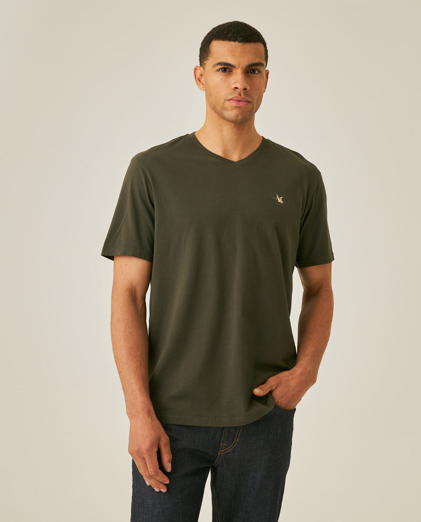 Mens T-Shirt Slim Fit Short Sleeve V-Neck Cotton Vibrant Embroidered Duck Heart Point - Green 63_641H000_VER190414_0