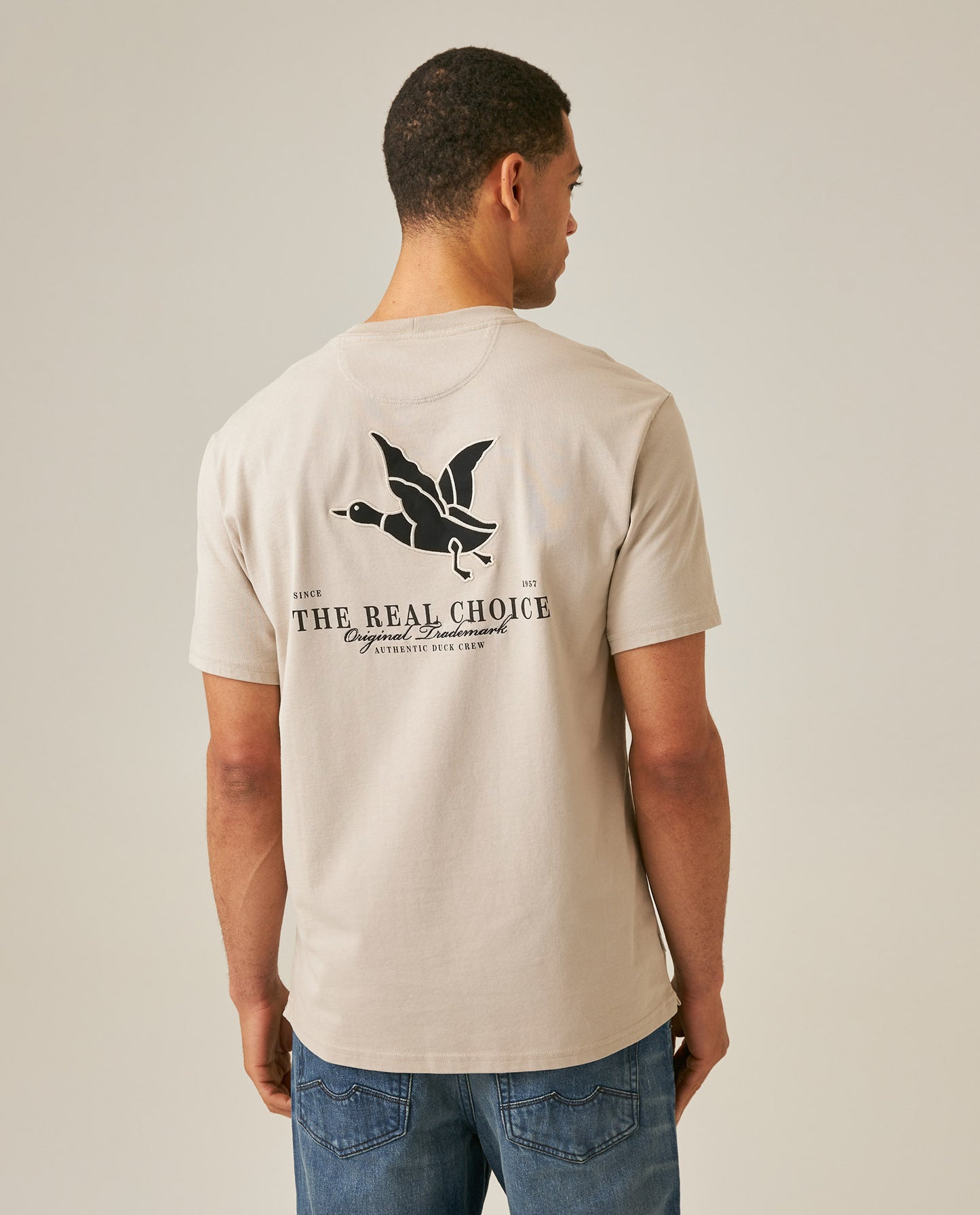 Mens T-Shirt Classic Fit Short Sleeve Cotton Jersey Polonia Rustic Vintage Heart Point Print Back Appliqué - Gray 63_641H022_GRI171107_6