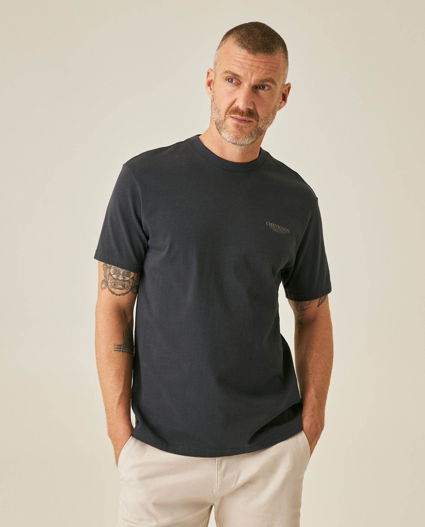 Mens T-Shirt Classic Fit Short Sleeve Cotton Jersey Polonia Rustic Vintage Heart Point Print Back Appliqué - Gray 63_641H022_GRI190000_0