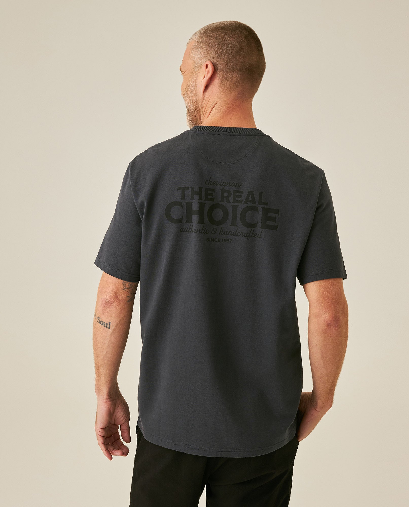 Mens T-Shirt Long Sleeve Classic Fit Cotton Jersey Medium Weight Mixed Typography Front Back - Gray 63_641H023_GRI194406_6