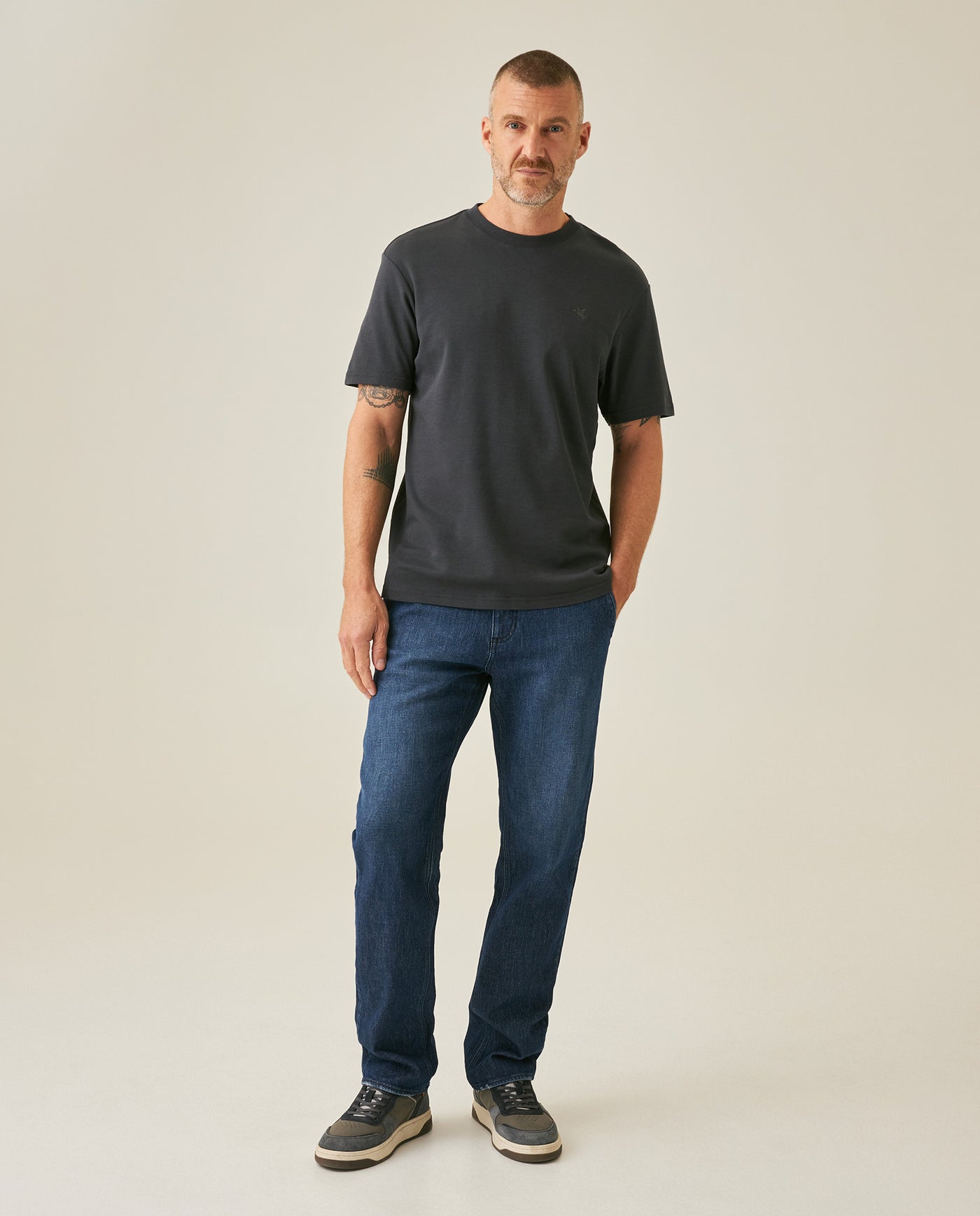 Mens T-Shirt Slim Fit Short Sleeve Cotton Jersey Double Knit Superior Durability Tone on Tone Duck Minimalist - Gray 63_641H040_GRI190000_4