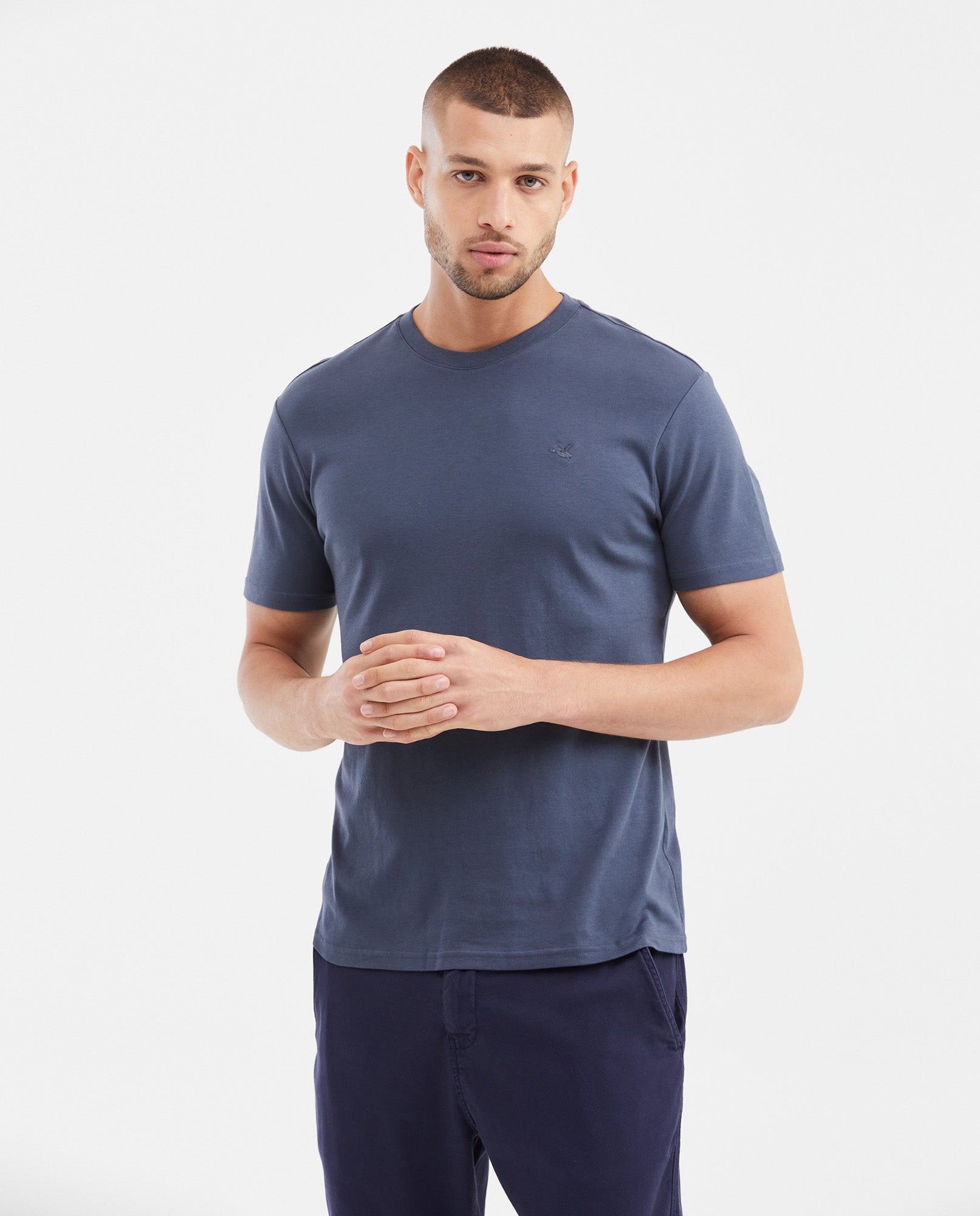 Camiseta Básica Slim Fit Cuello Redondo en Algodón Doble Punto para Hombre - Gray 63_642G040_GRI193918_0