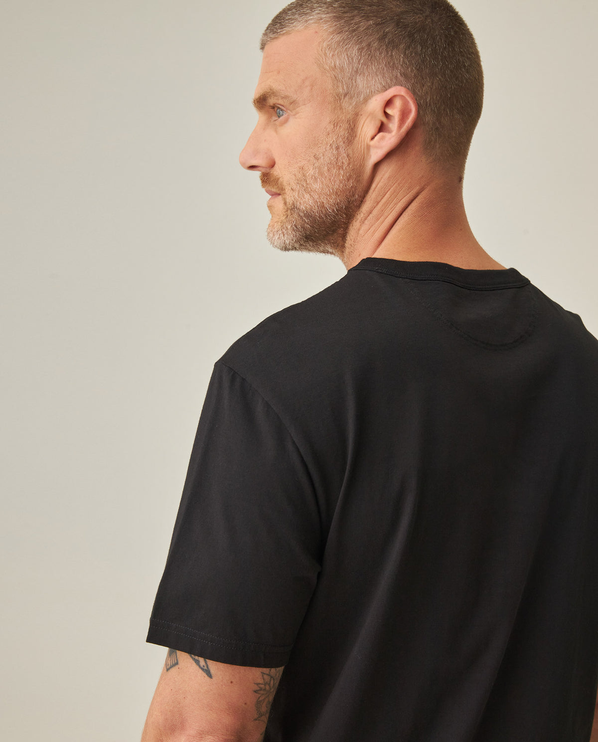 Men´s Slim Fit T-Shirt - Black 63_642H008_NEG194007_7