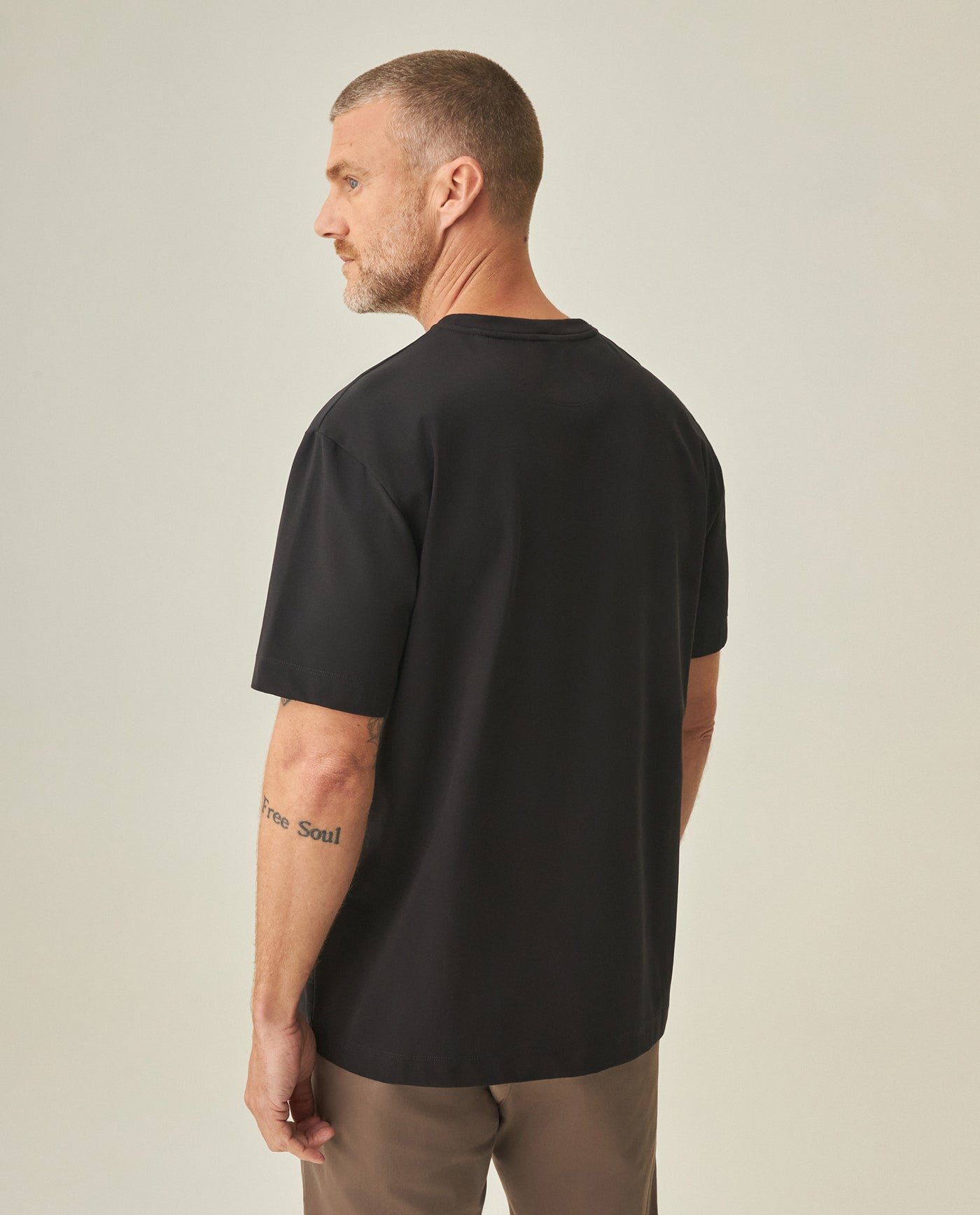Men´s Regular Fit T-Shirt - Black 63_642H014_NEG194003_6