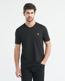 SLIM FIT V-NECK BASIC TEE IN BLACK