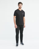 SLIM FIT V-NECK BASIC TEE IN BLACK