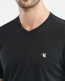 SLIM FIT V-NECK BASIC TEE IN BLACK