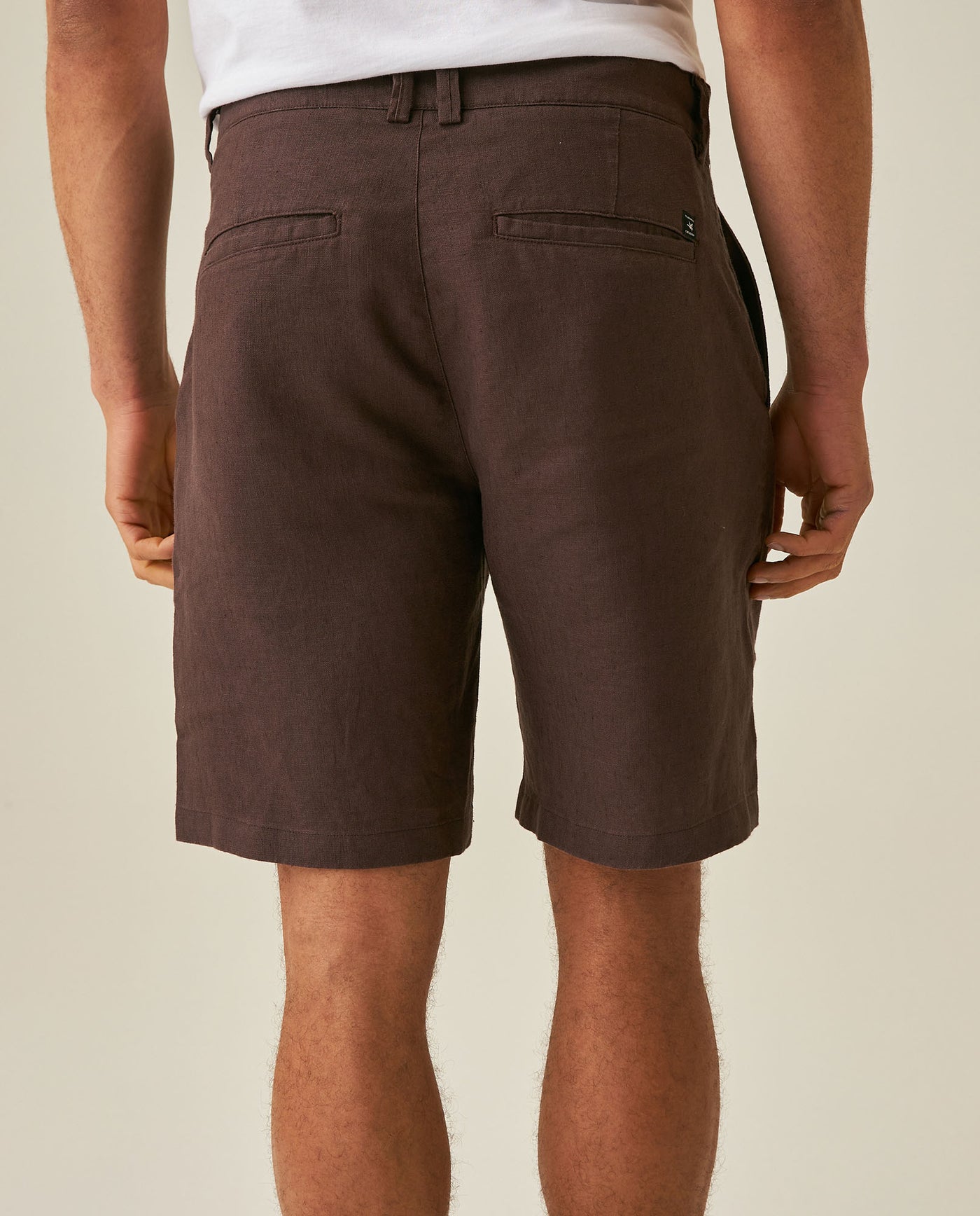 Mens Bermuda Shorts Relaxed Straight Silhouette Linen Pure Natural Maximum Freshness Piping Pockets - Brown 63_651H700_CAF191101_6