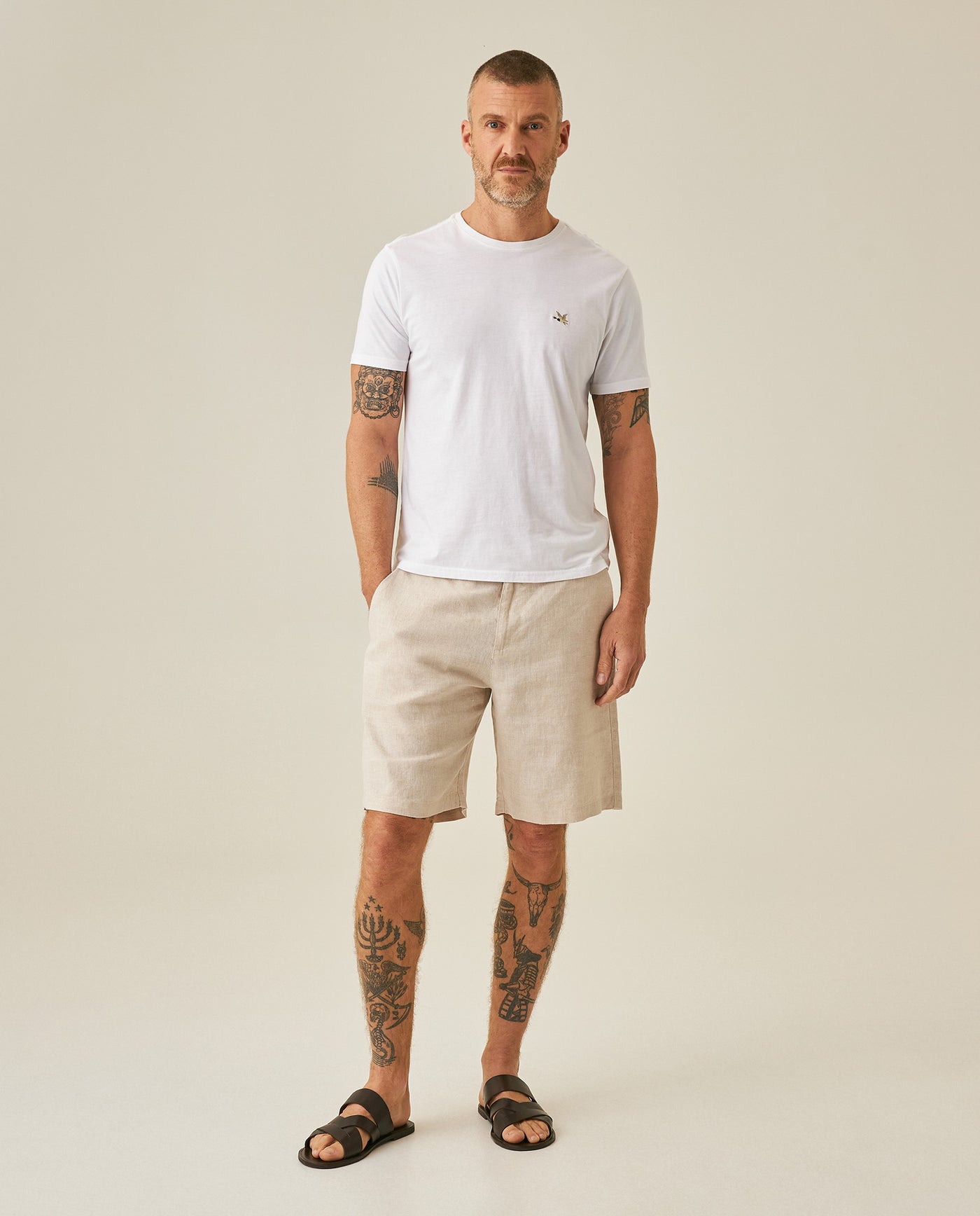 Mens Bermuda Shorts Relaxed Straight Silhouette Linen Pure Natural Maximum Freshness Piping Pockets - Gray 63_651H700_GRI146305_4