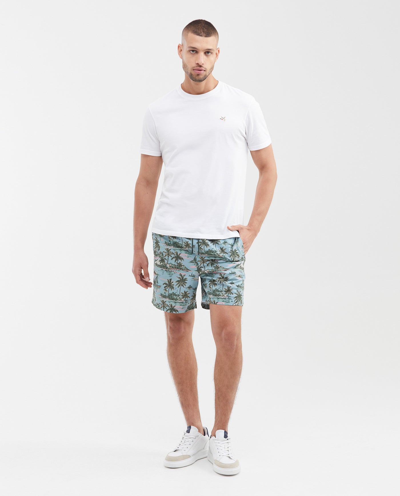 Men's Regular Fit Recycled Polyester Palm Tree Print Swim Bermuda - 2